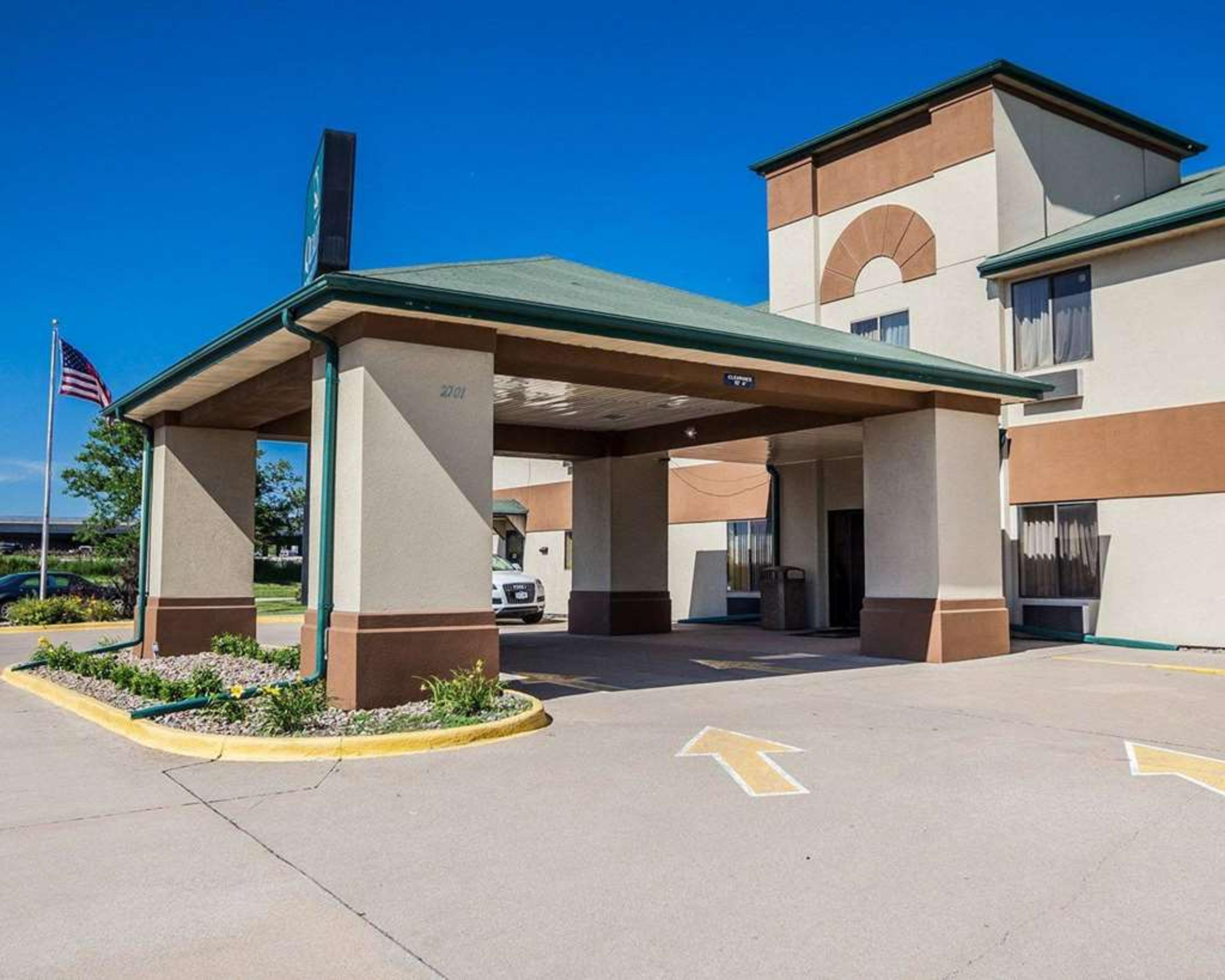 QUALITY INN AND SUITES ALTOONA - DE