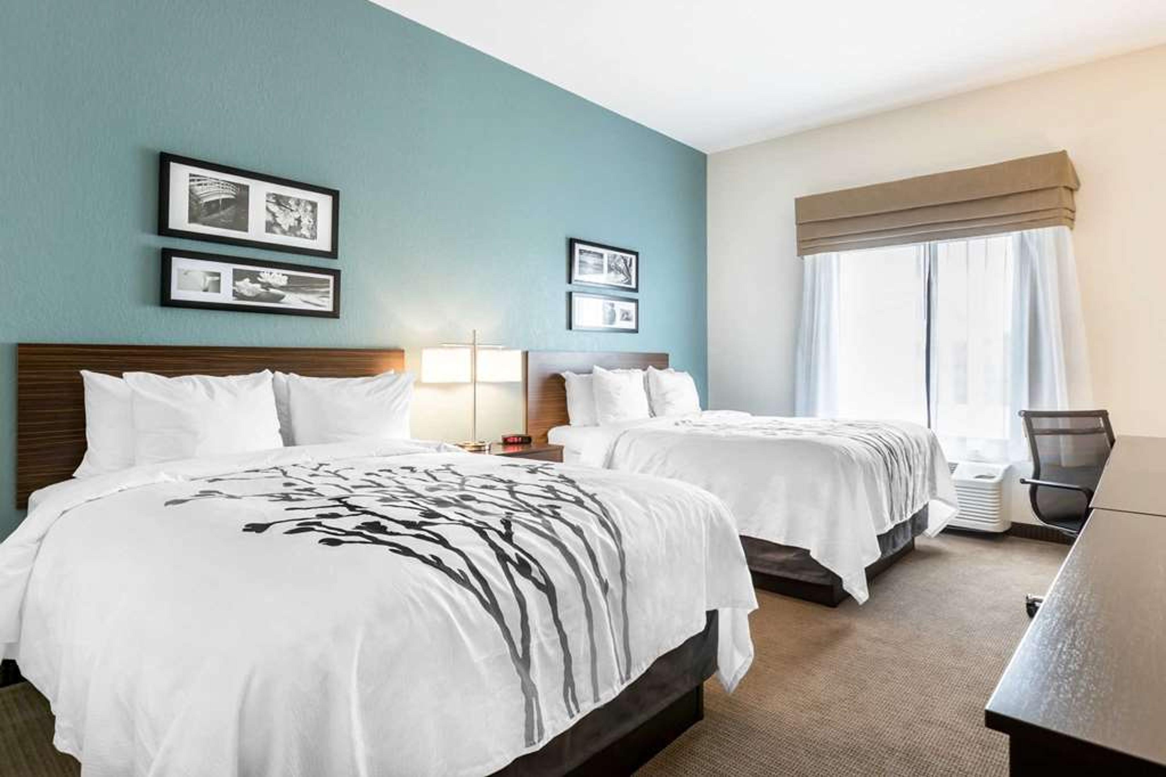 SLEEP INN AND SUITES WEST DES MOINE