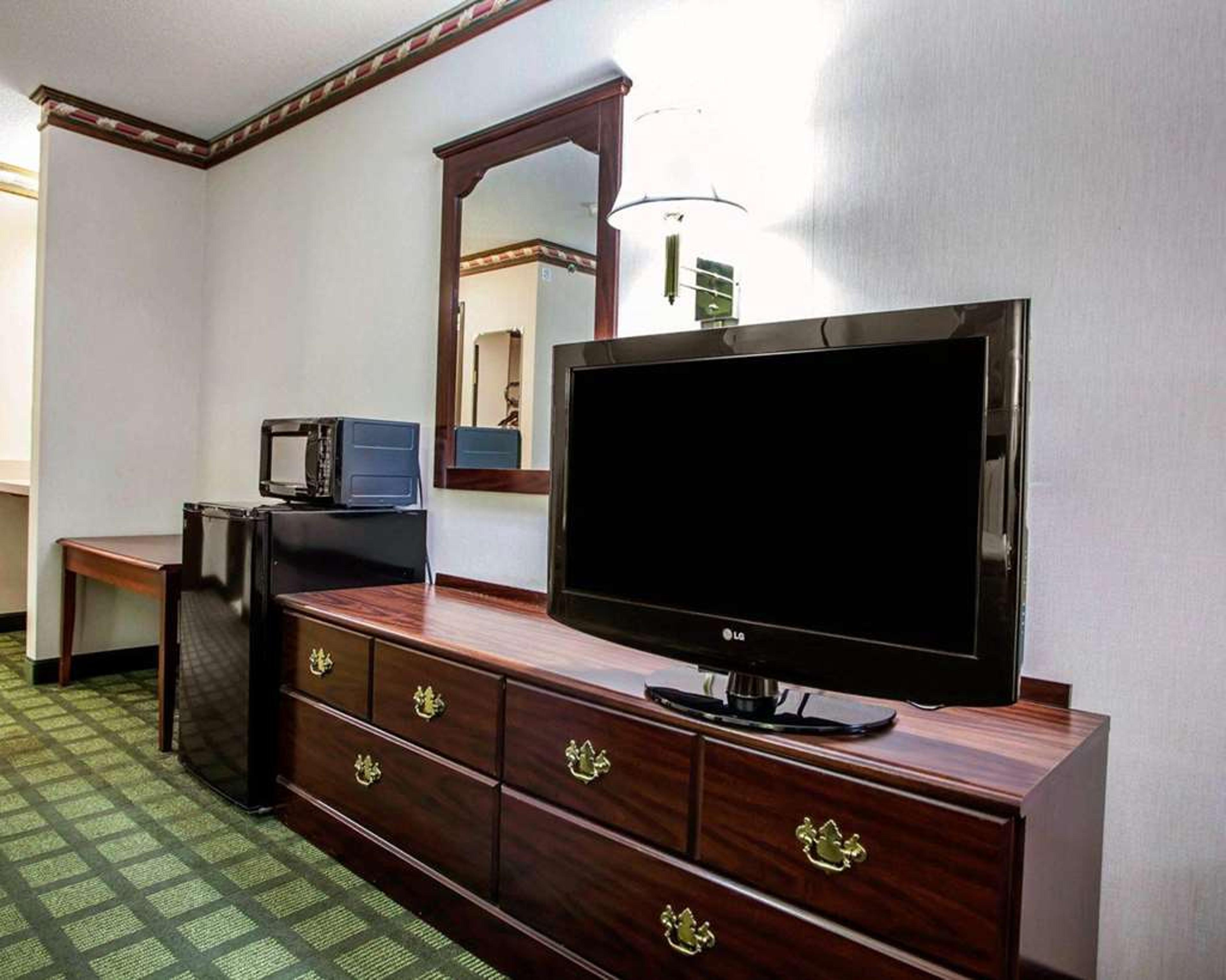 QUALITY INN ARCOLA