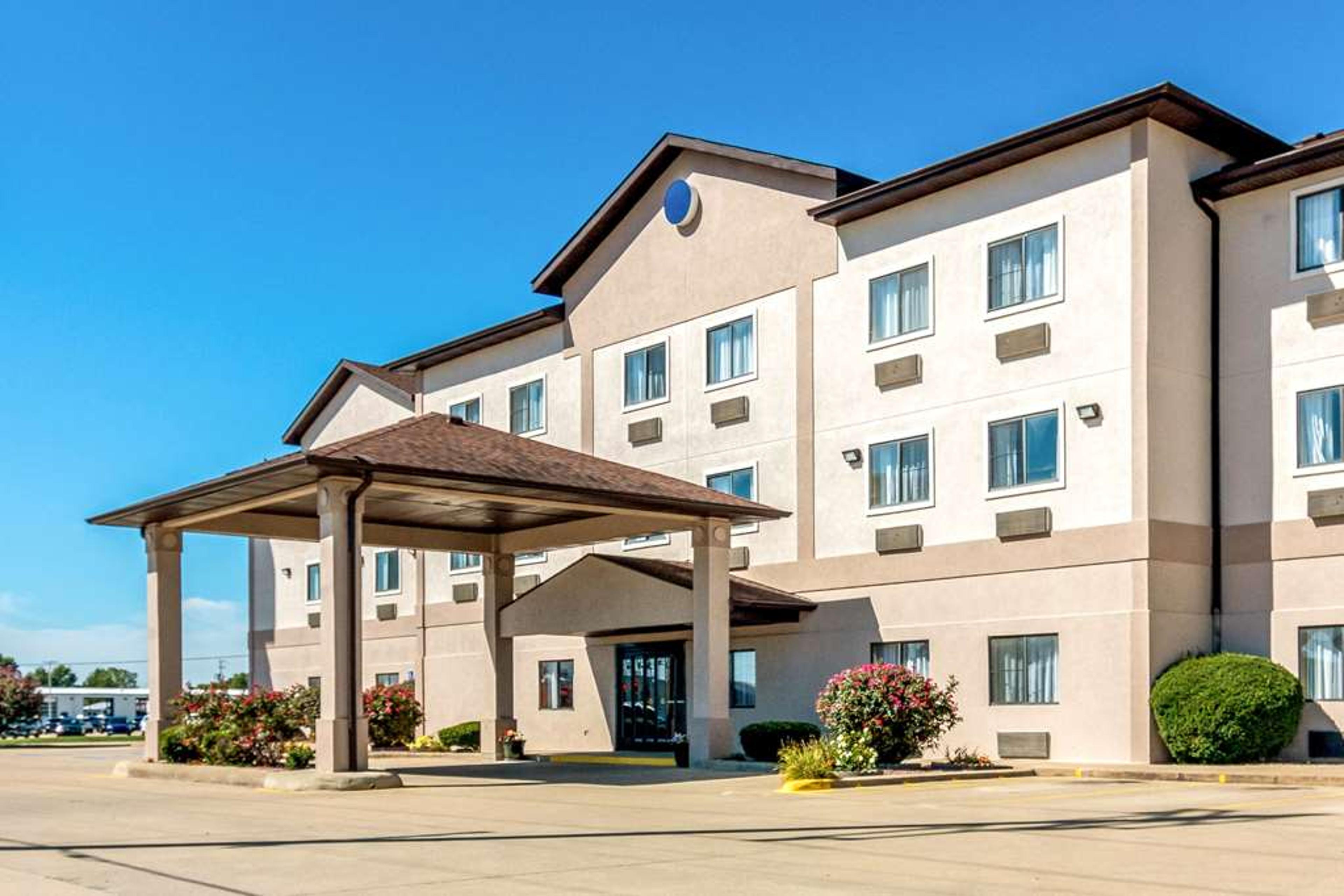 QUALITY INN AND SUITES SALEM NEAR I