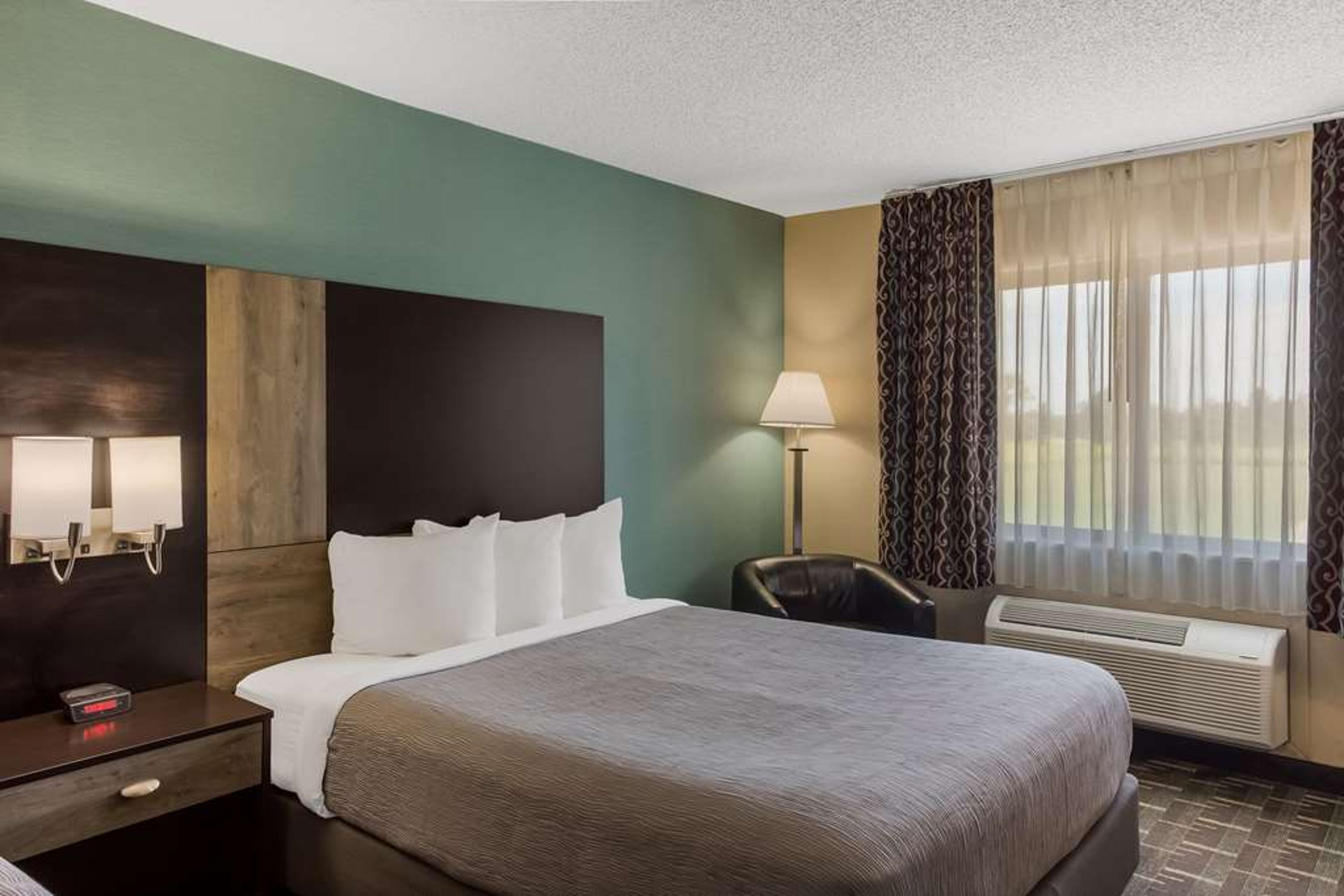 QUALITY INN GALESBURG NEAR US HIGHW