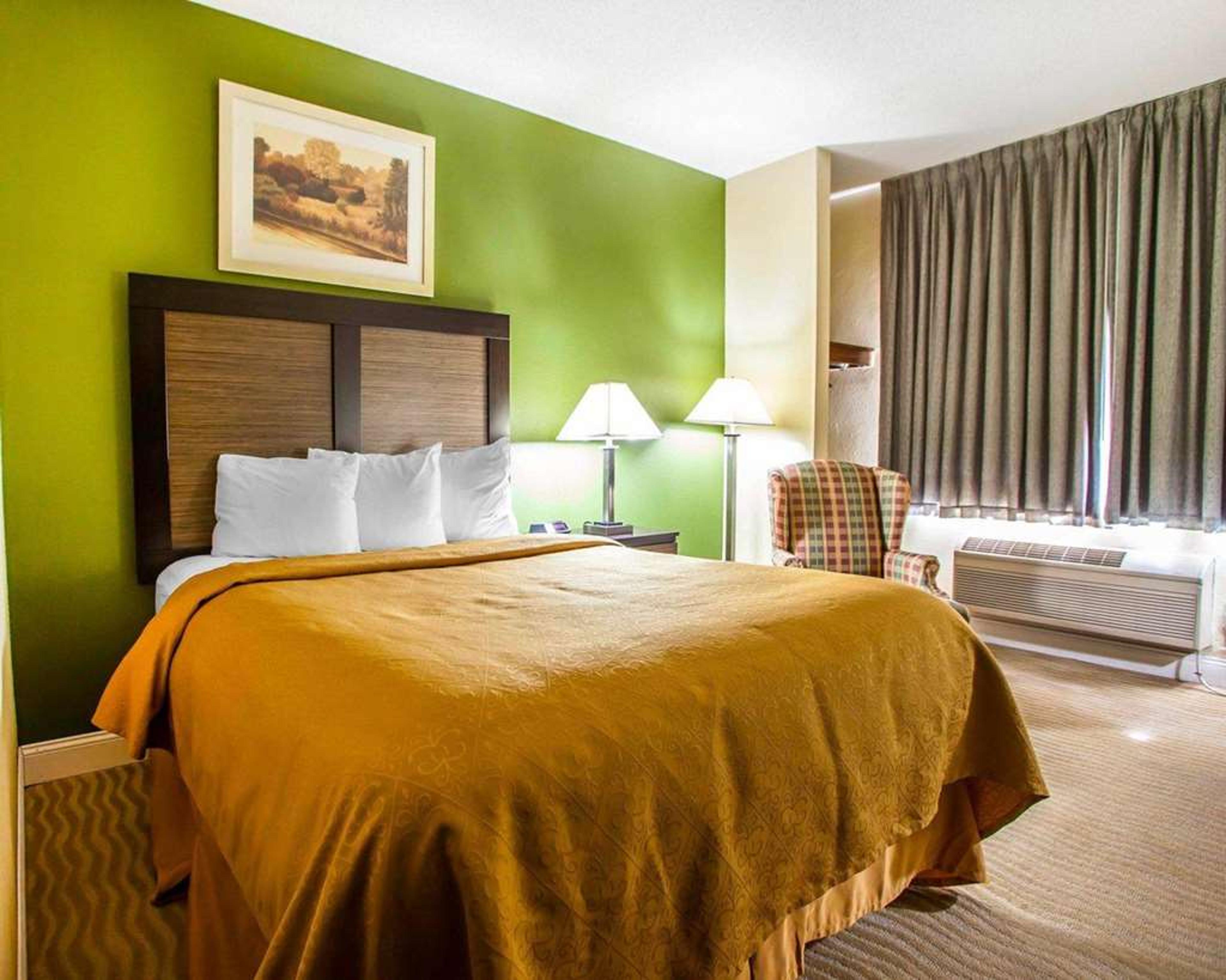 QUALITY INN AND SUITES CHAMPAIGN