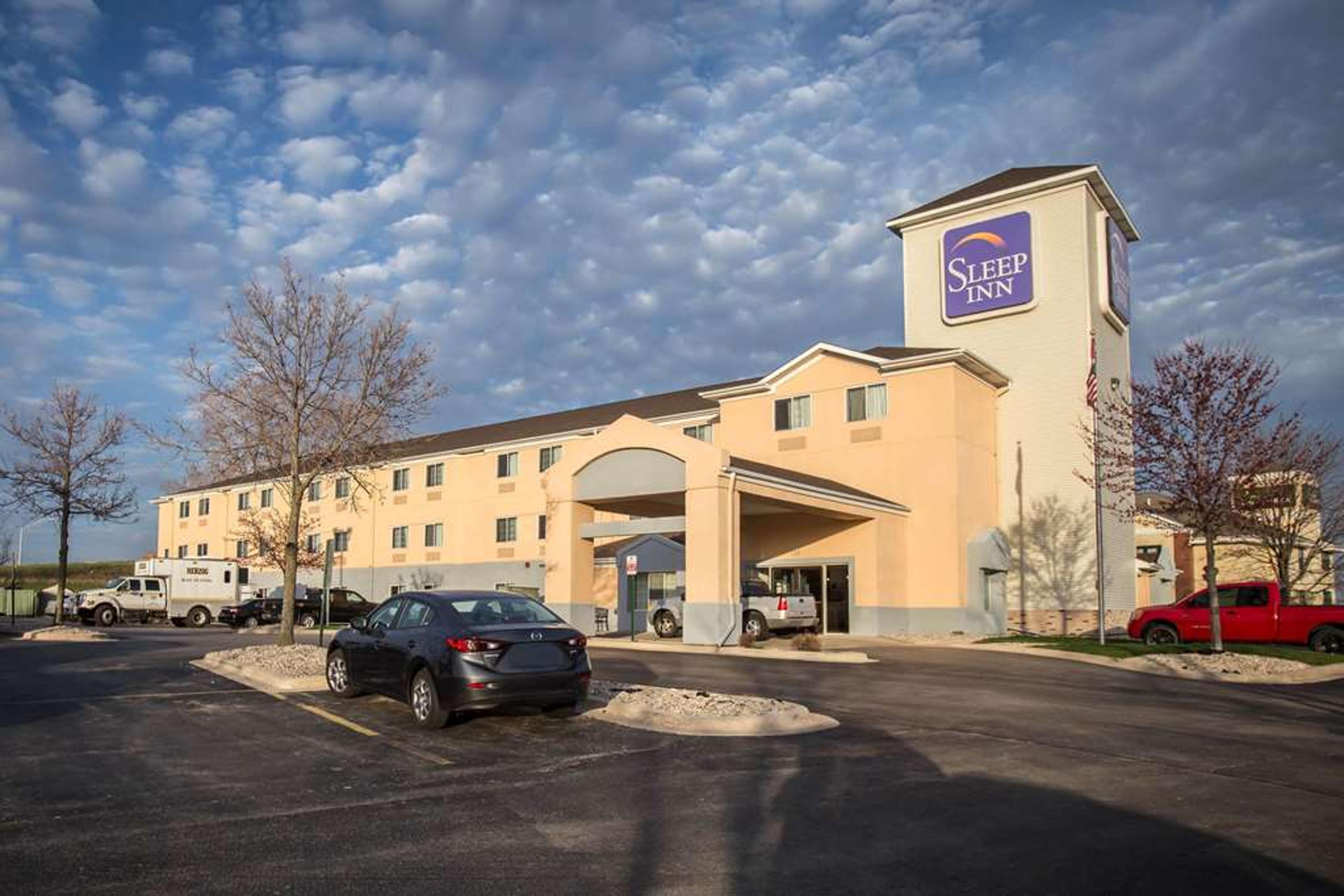 SLEEP INN ROCKFORD I-90