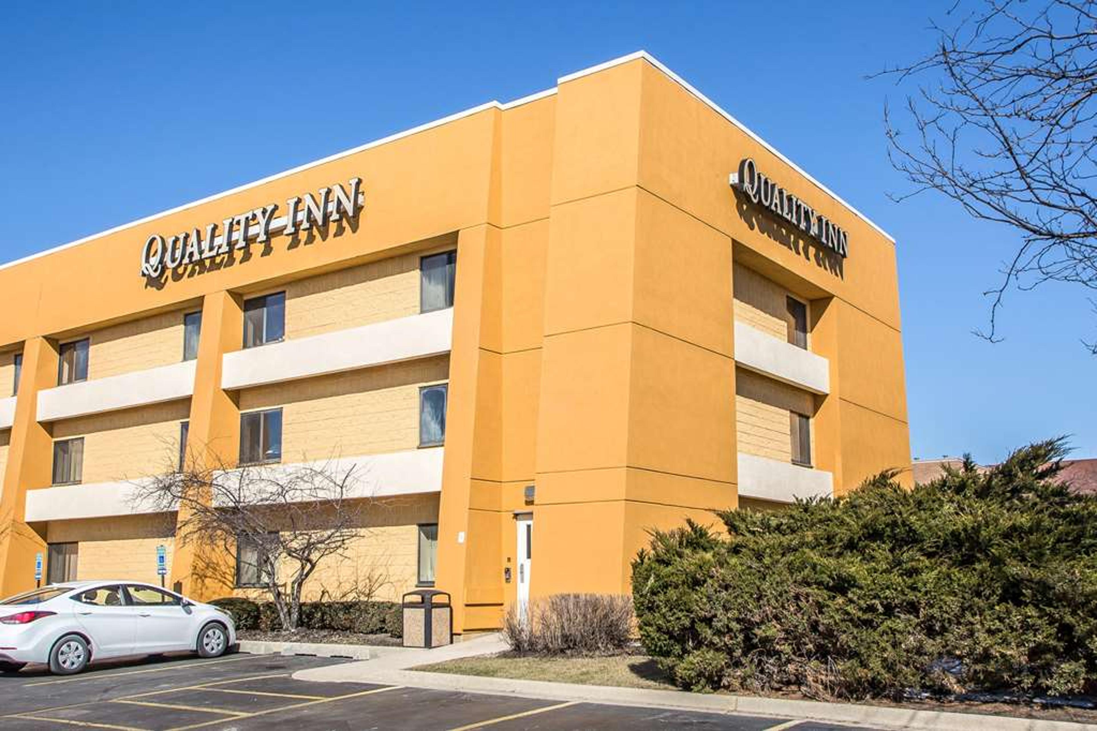 QUALITY INN ELGIN I-90