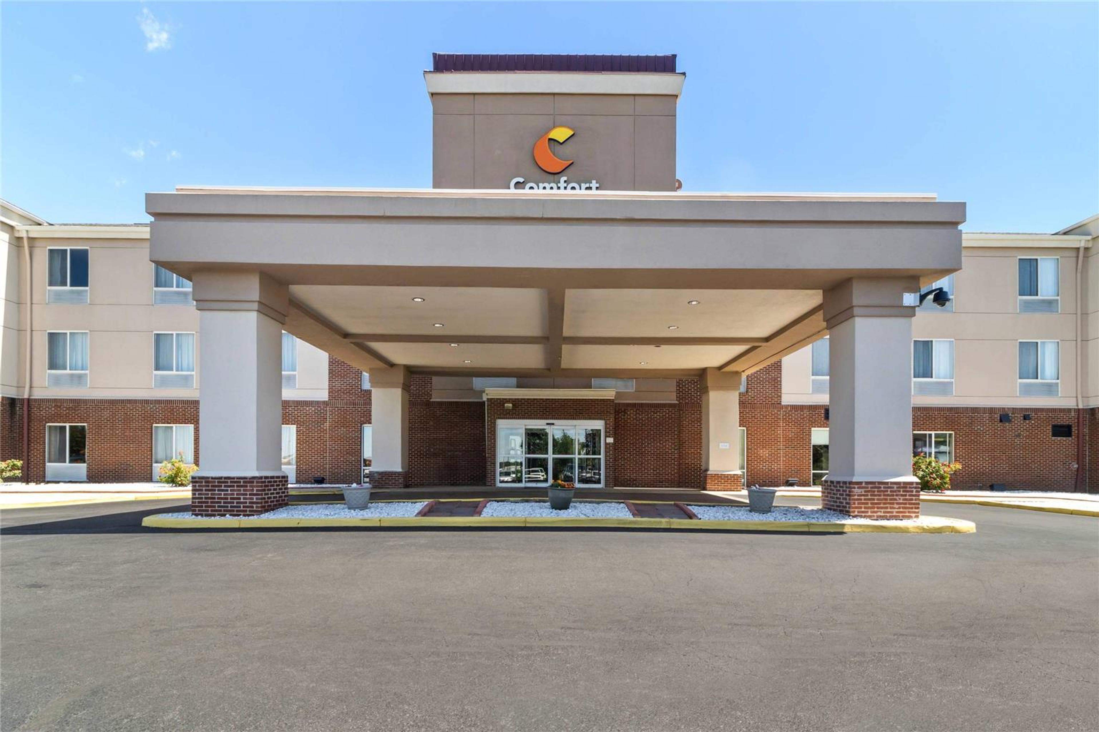 COMFORT SUITES