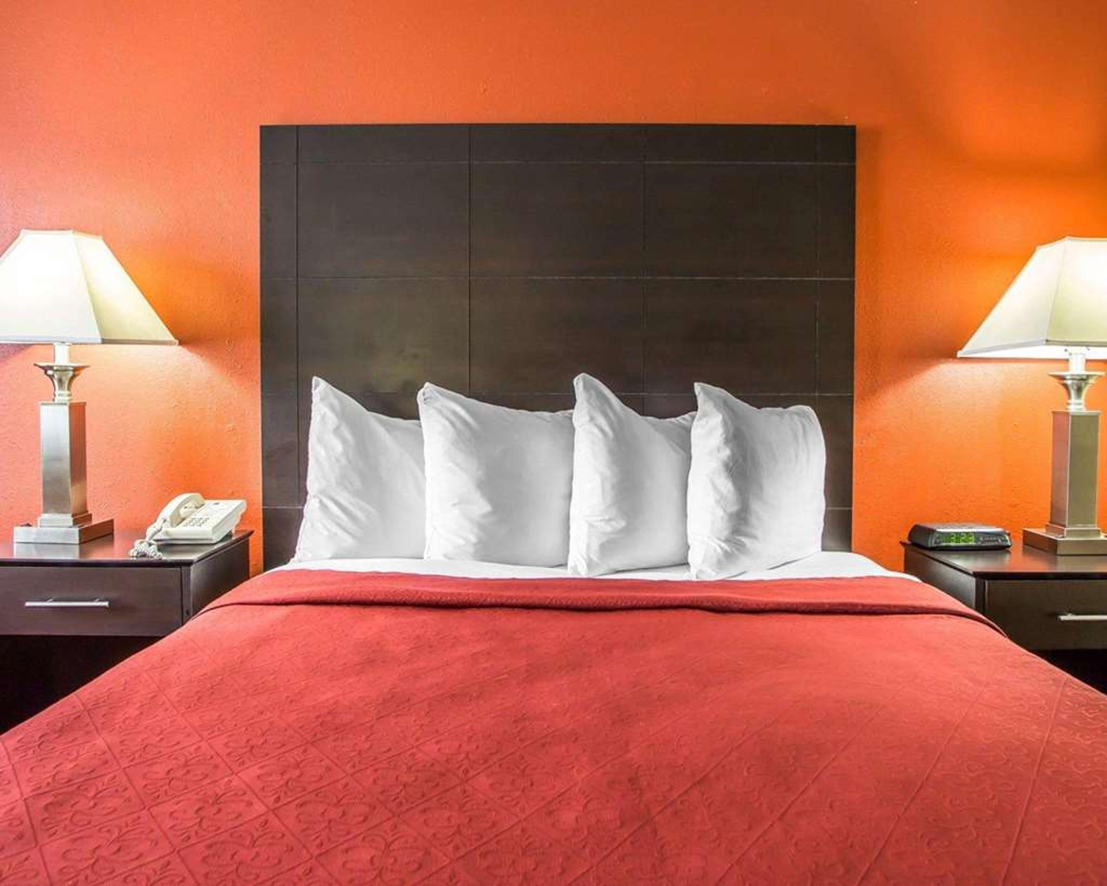 QUALITY INN MORTON AT I-74