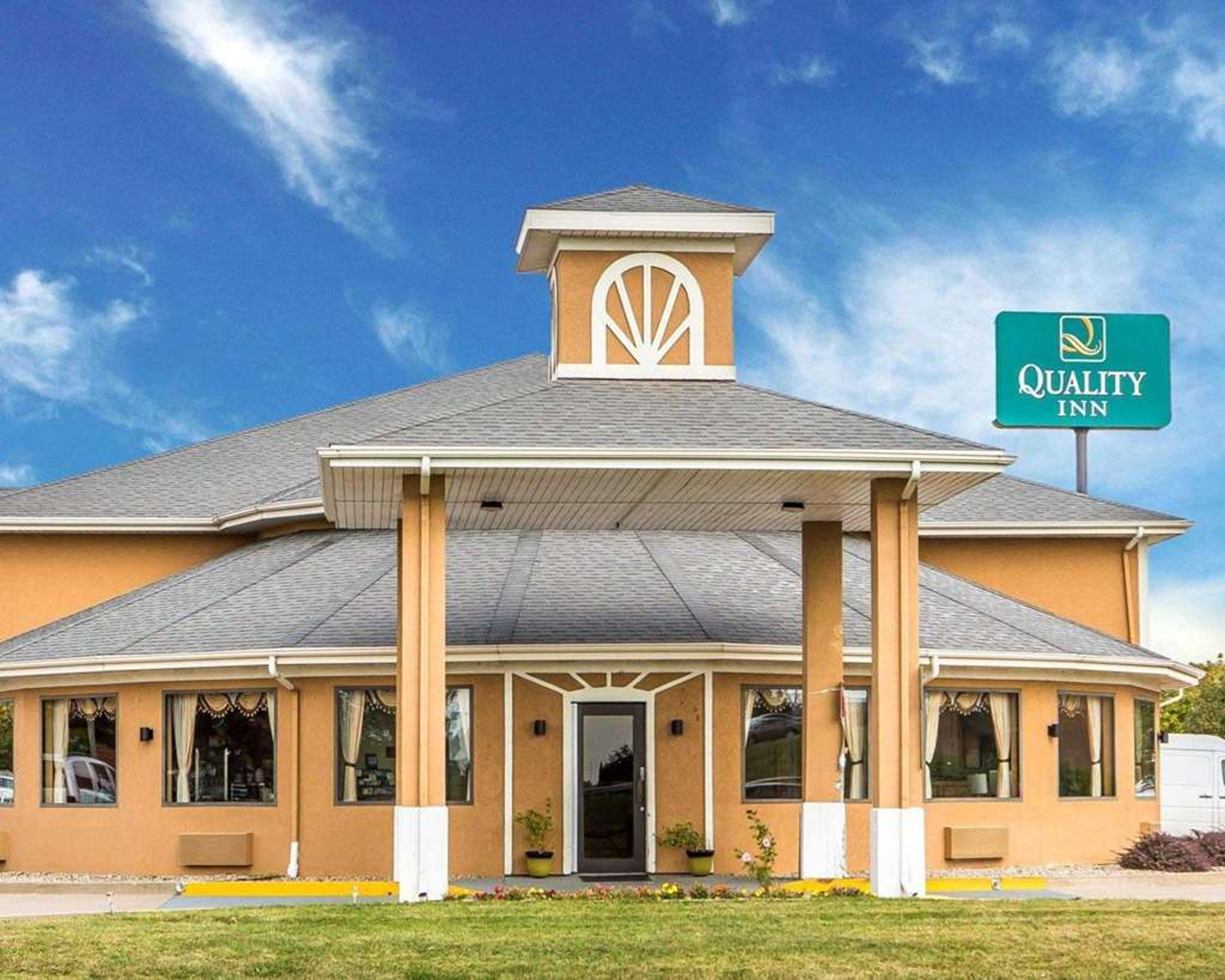 QUALITY INN MORTON AT I-74