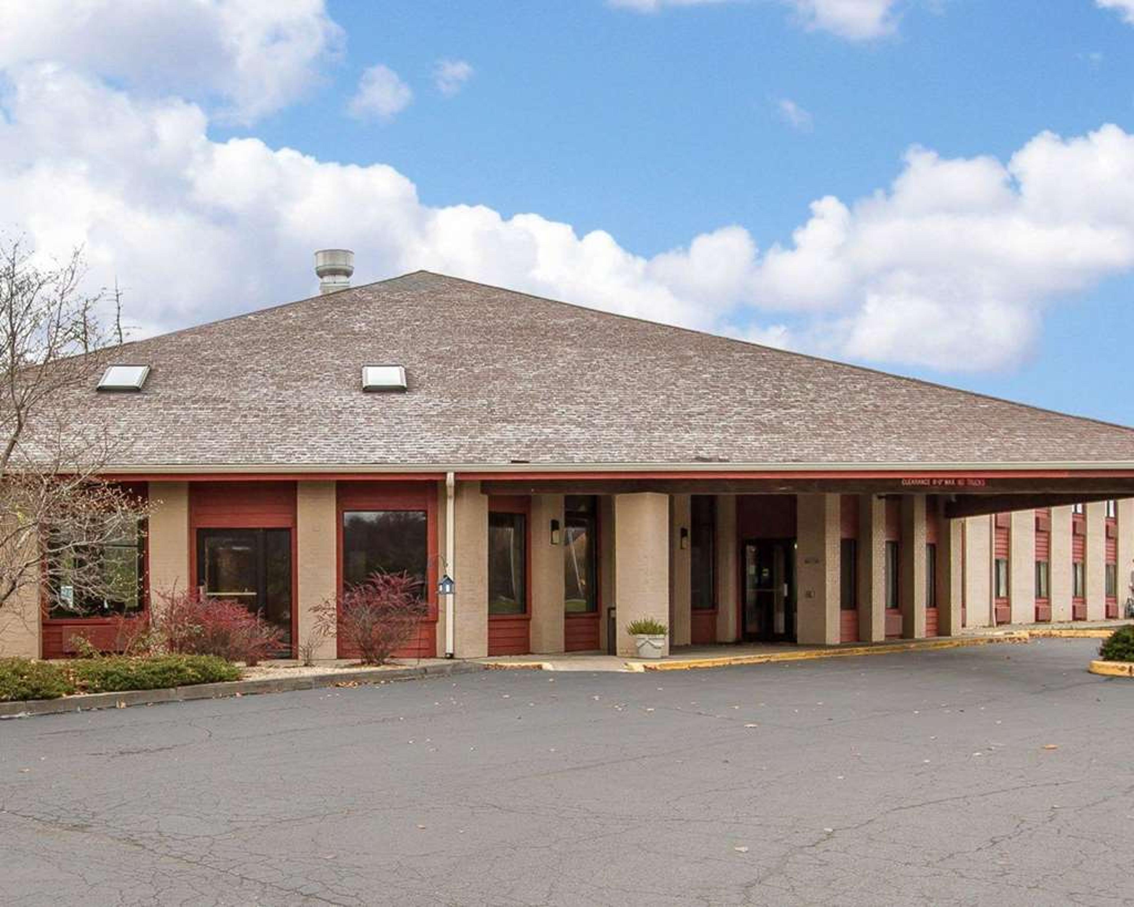 QUALITY INN MACOMB NEAR UNIVERSITY
