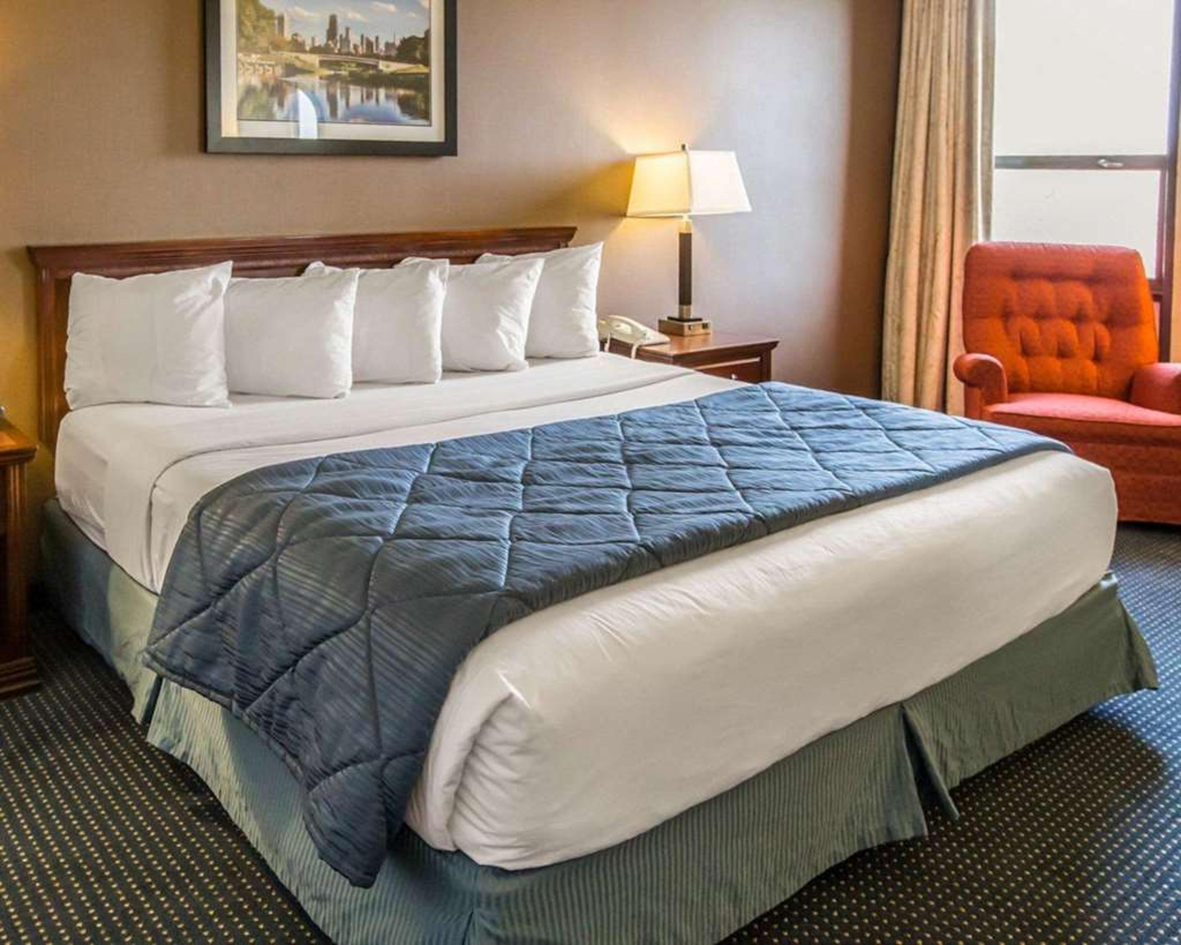 QUALITY INN SCHAUMBURG - CHICAGO NE