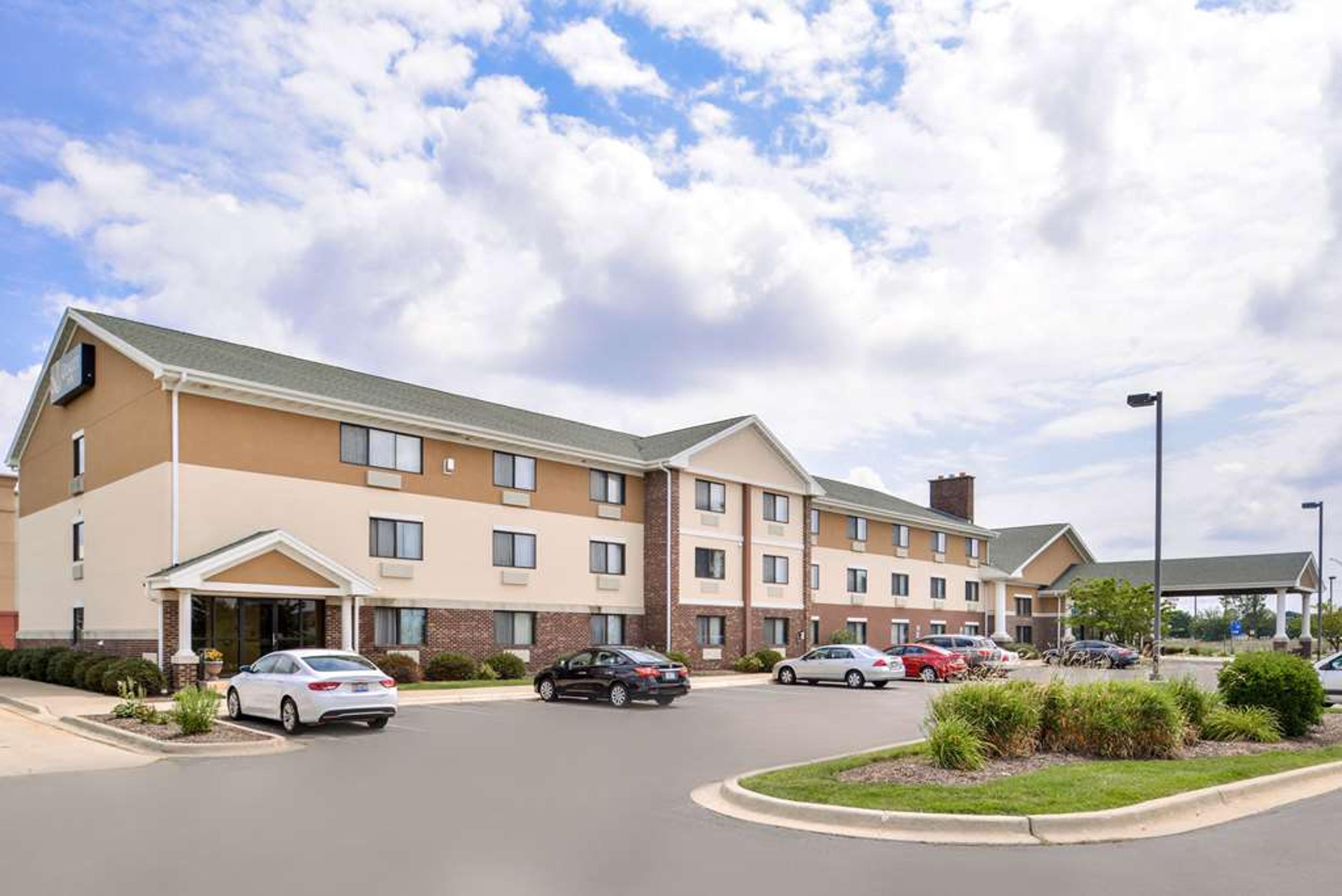 QUALITY INN BOLINGBROOK I-55
