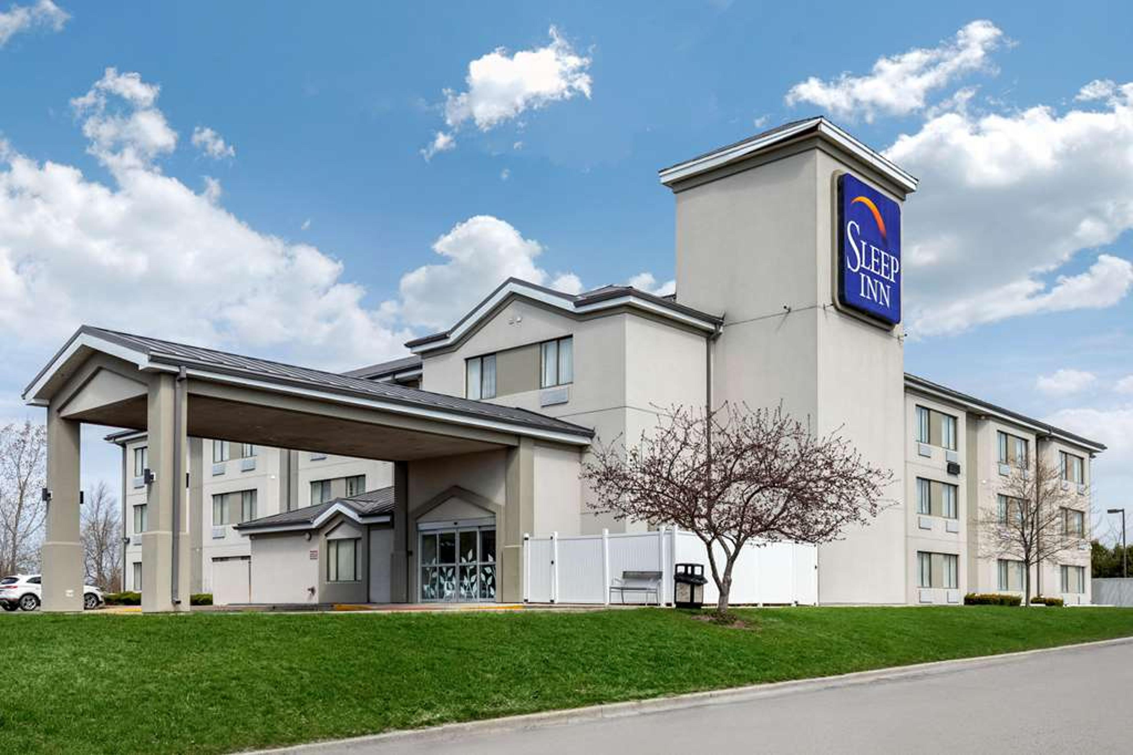 SLEEP INN NEAR GREAT LAKES NAVAL BA