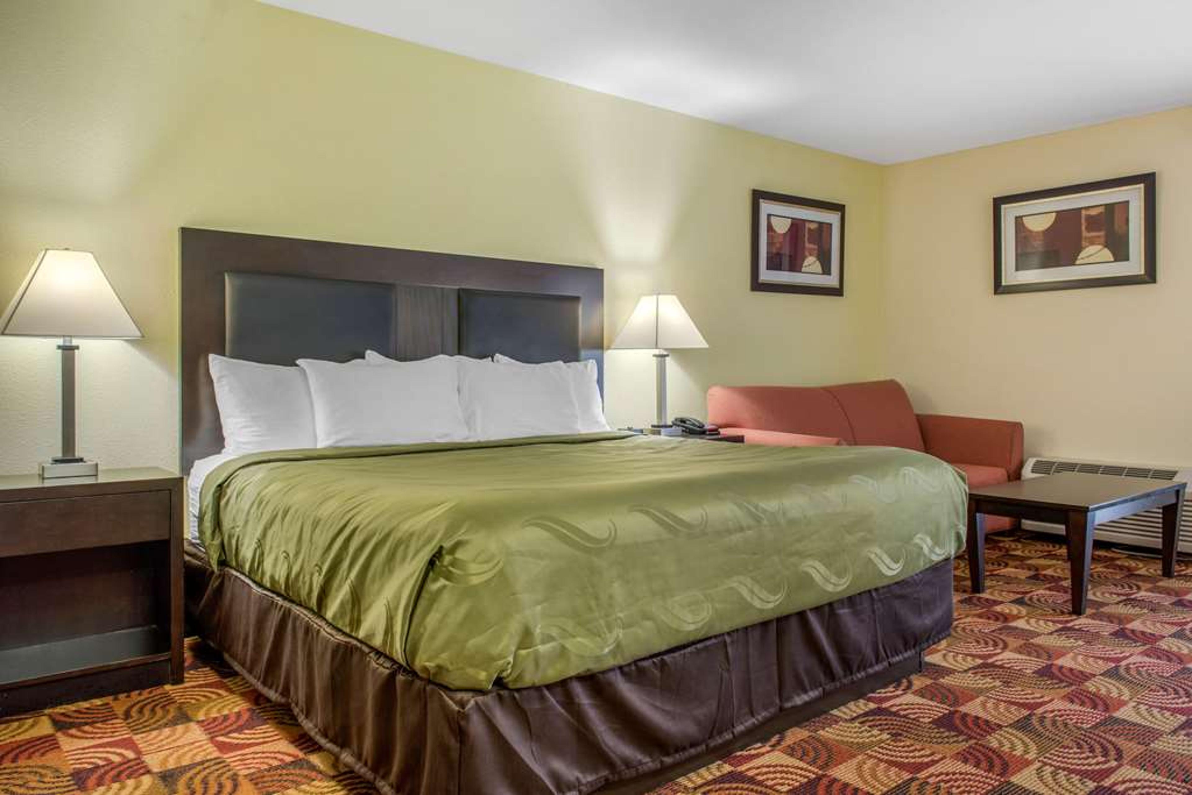 QUALITY INN BLOOMINGTON NEAR UNIVER