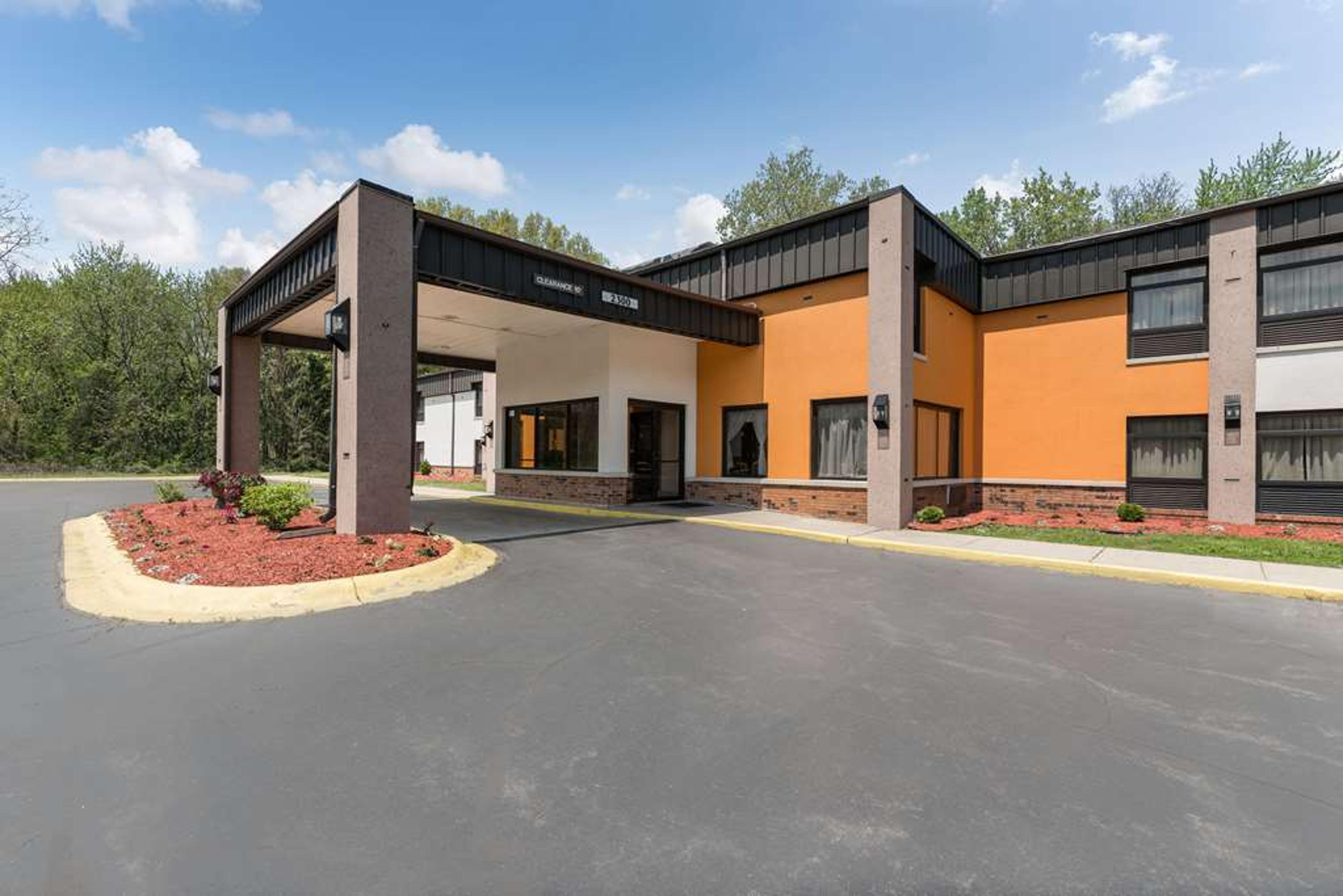 QUALITY INN & SUITES