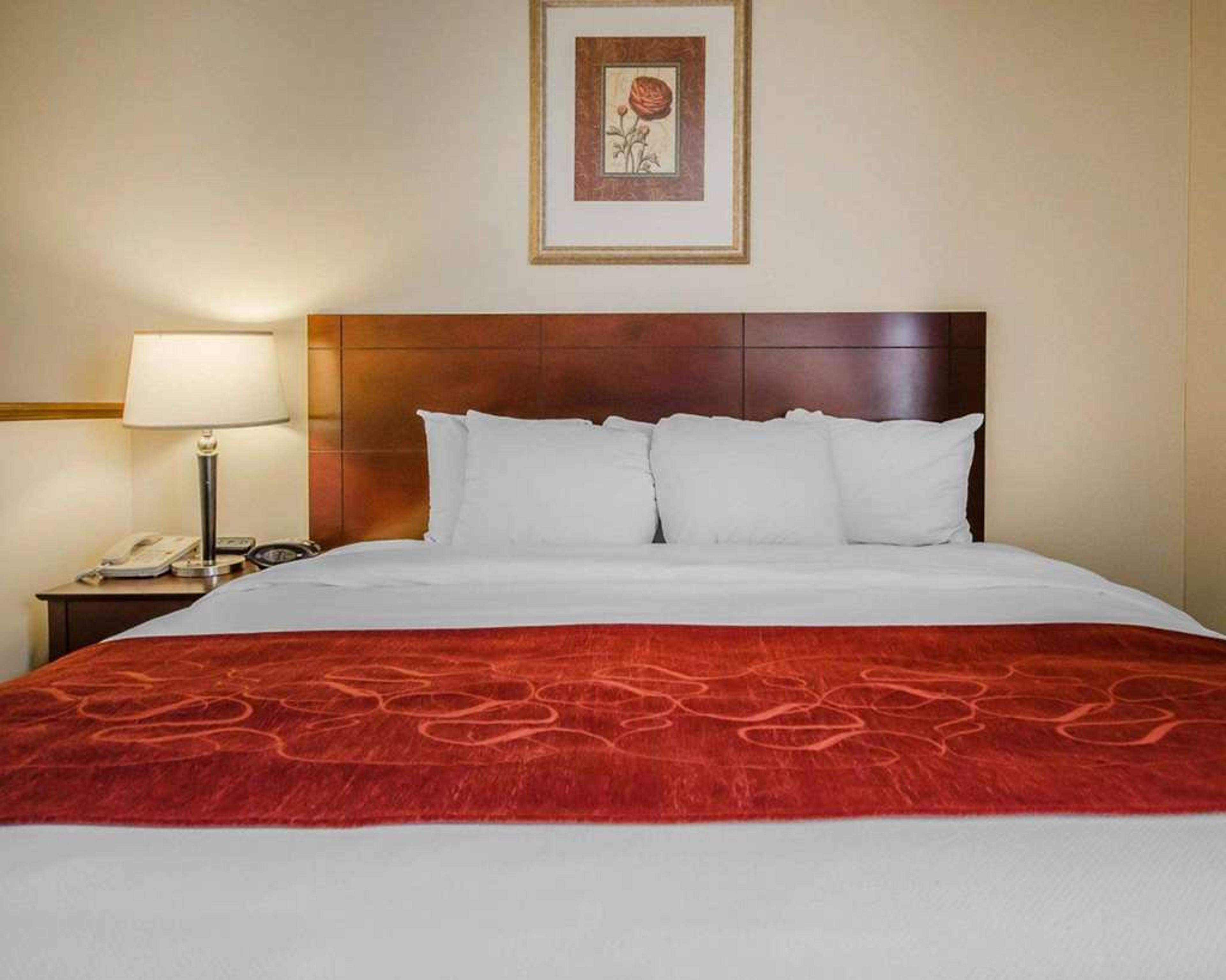 QUALITY SUITES JEFFERSONVILLE - LOU