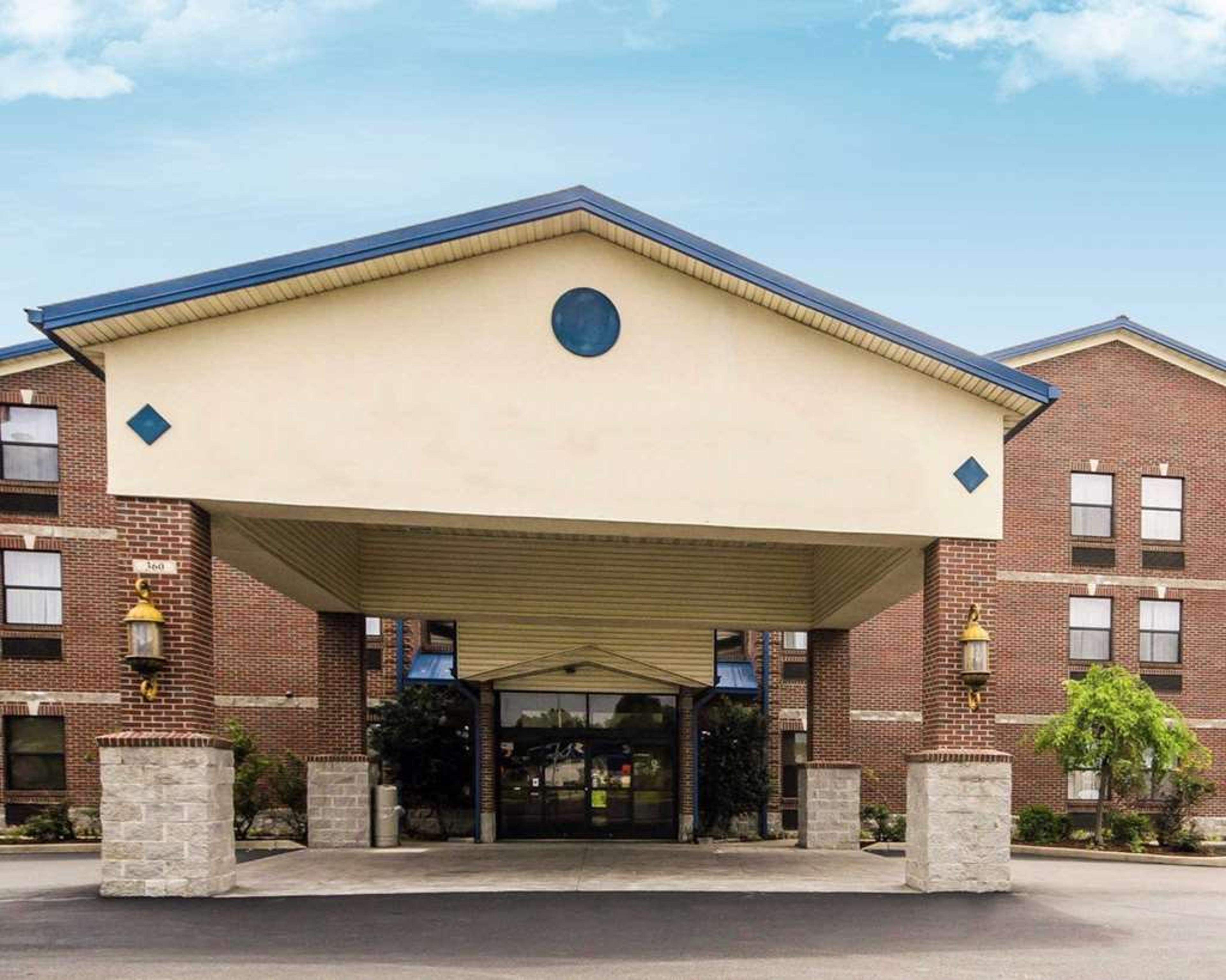 QUALITY SUITES JEFFERSONVILLE - LOU