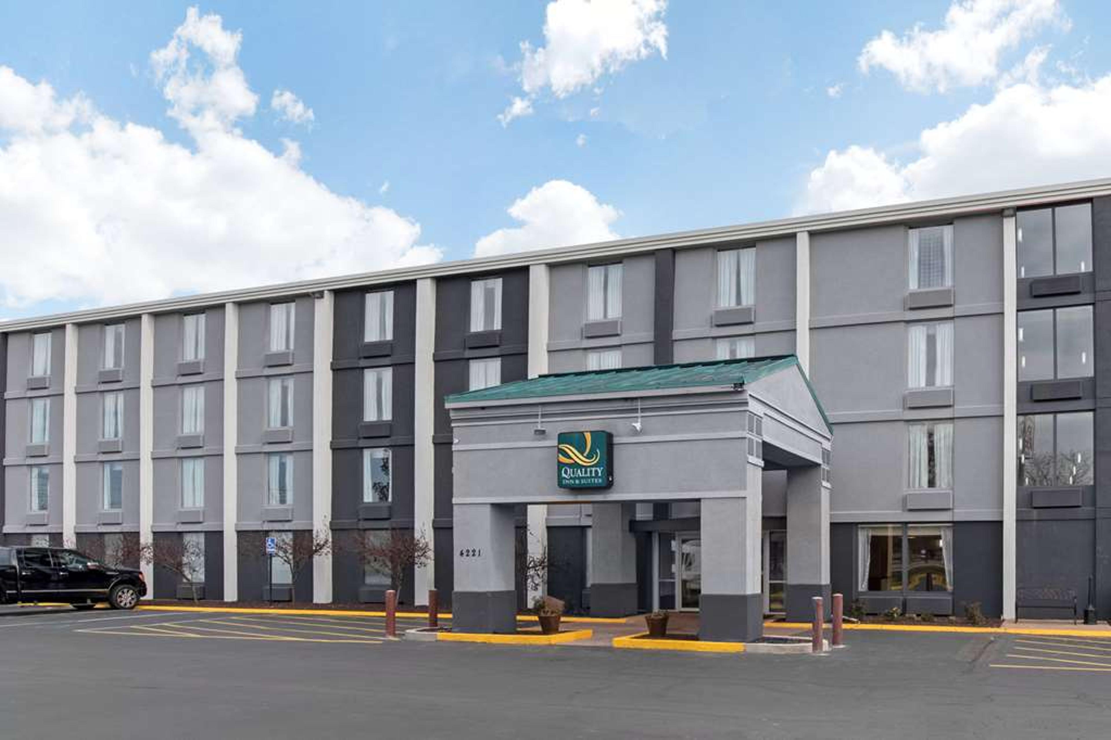 QUALITY INN AND SUITES LAFAYETTE I-
