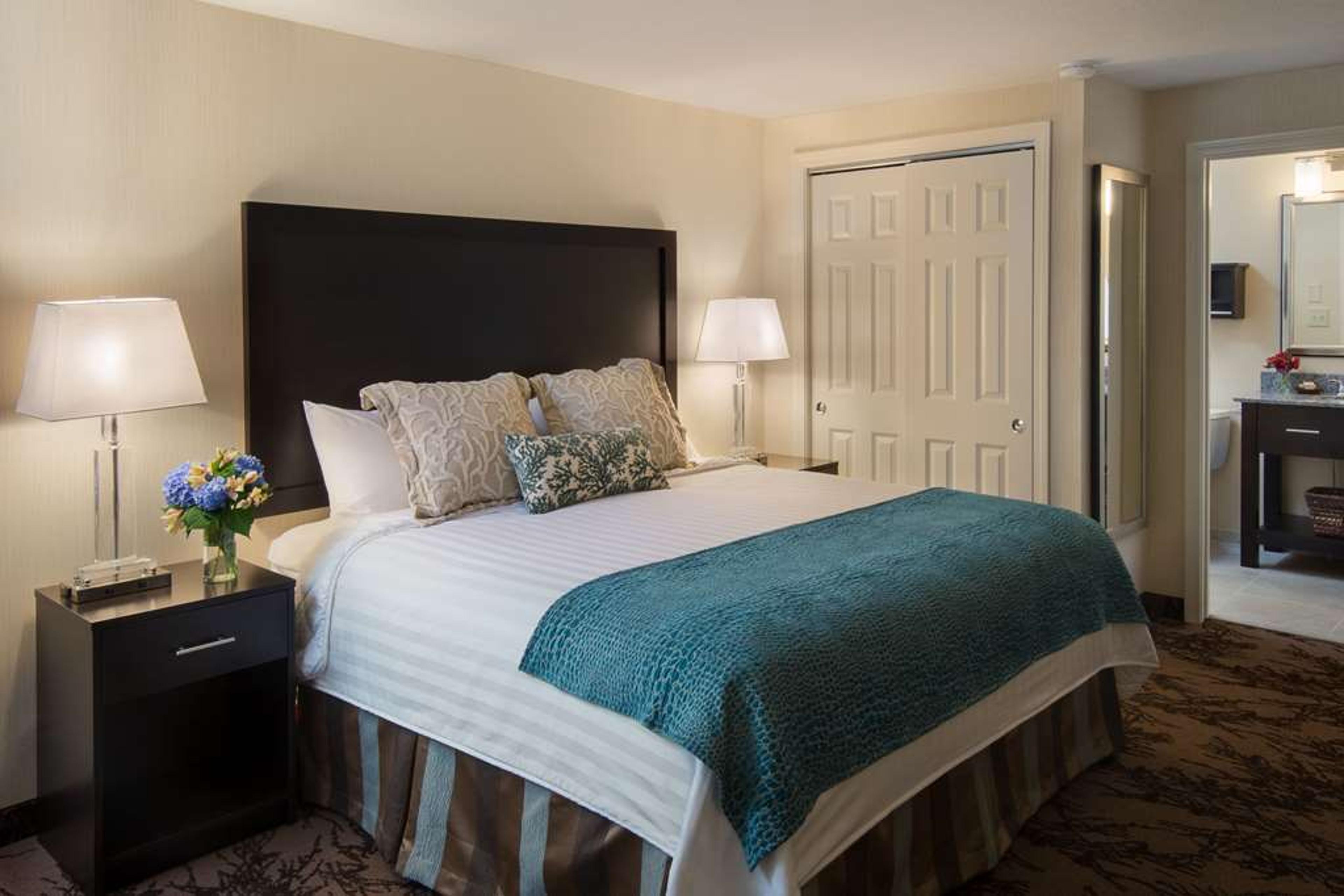 PORT INN & SUITES KENNEBUNK AN ASCE
