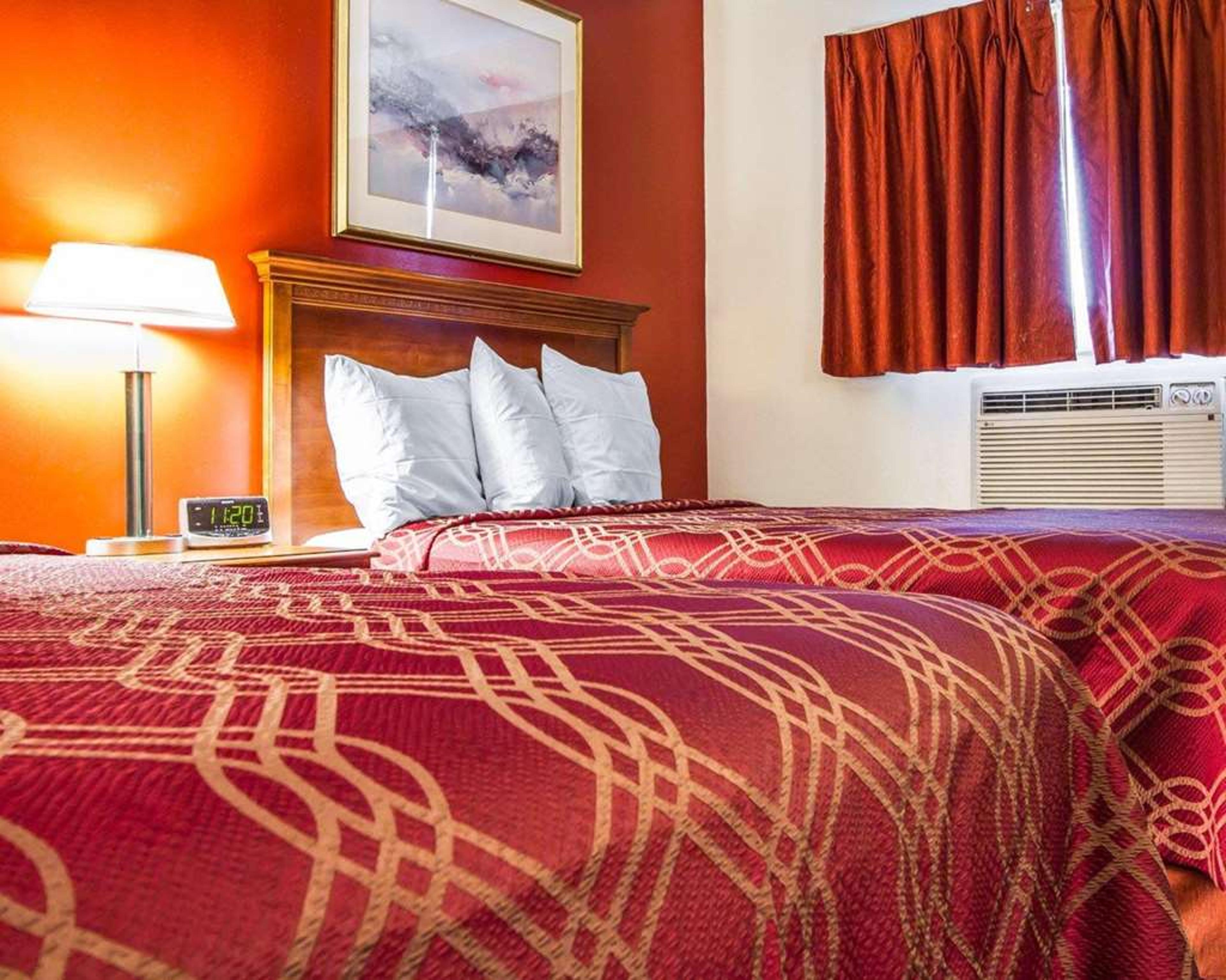 RODEWAY INN AND SUITES