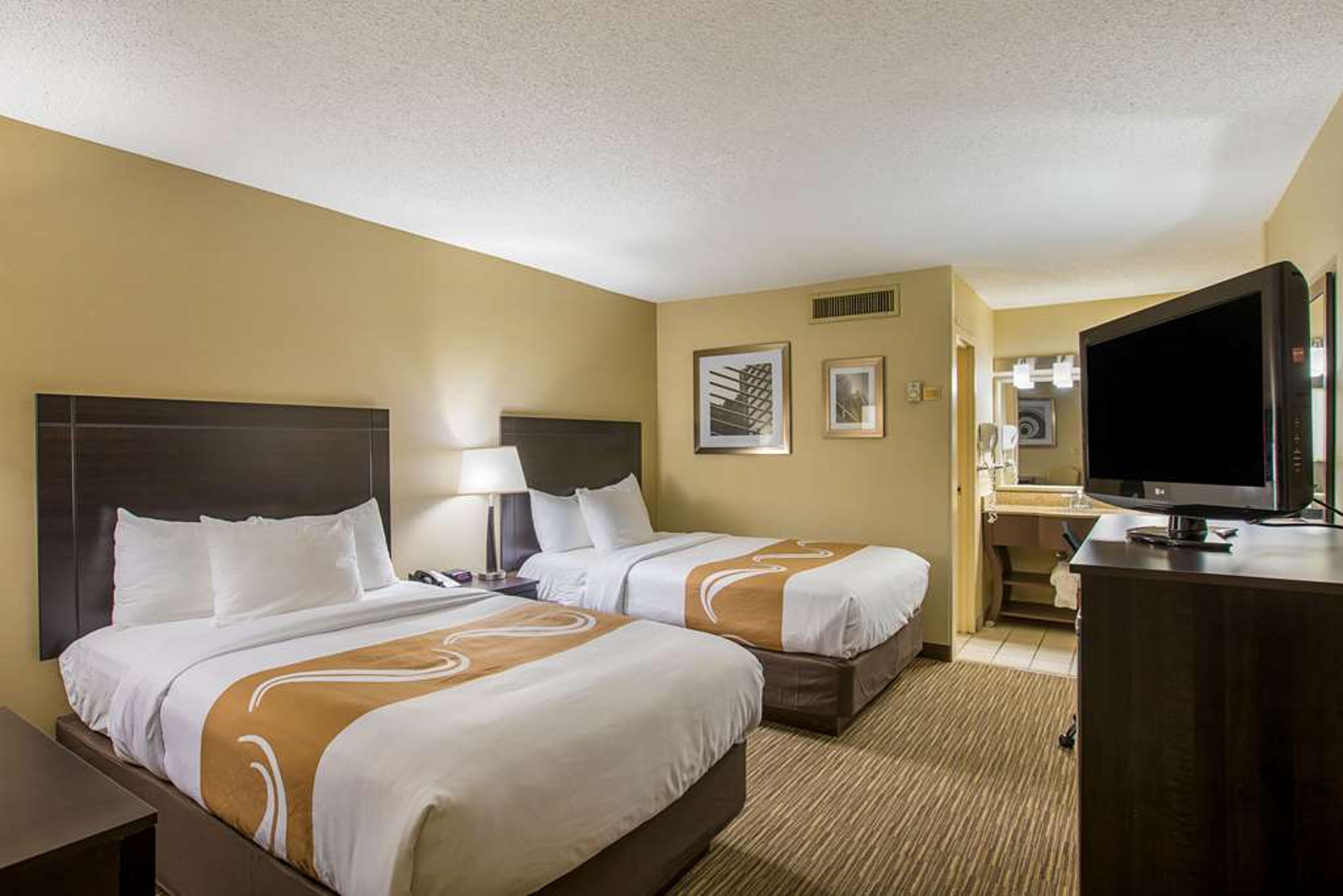 QUALITY INN UNIVERSITY