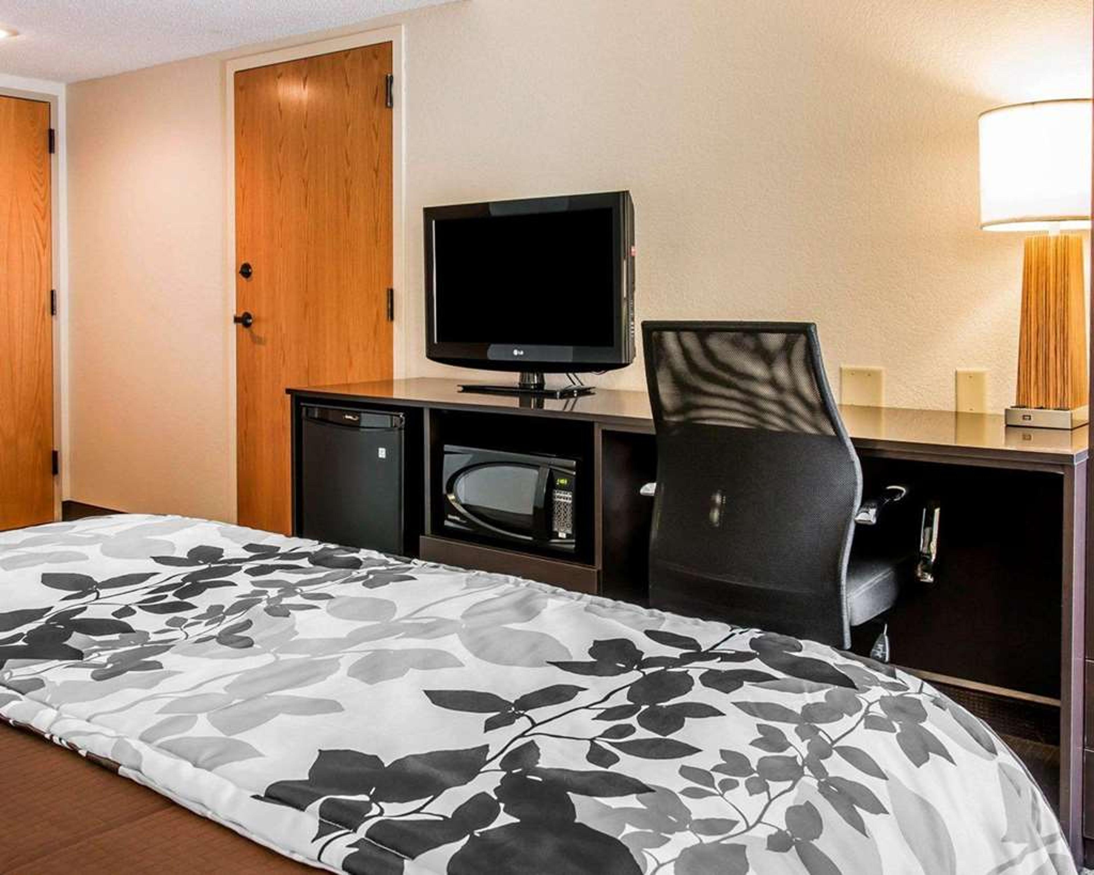 SLEEP INN