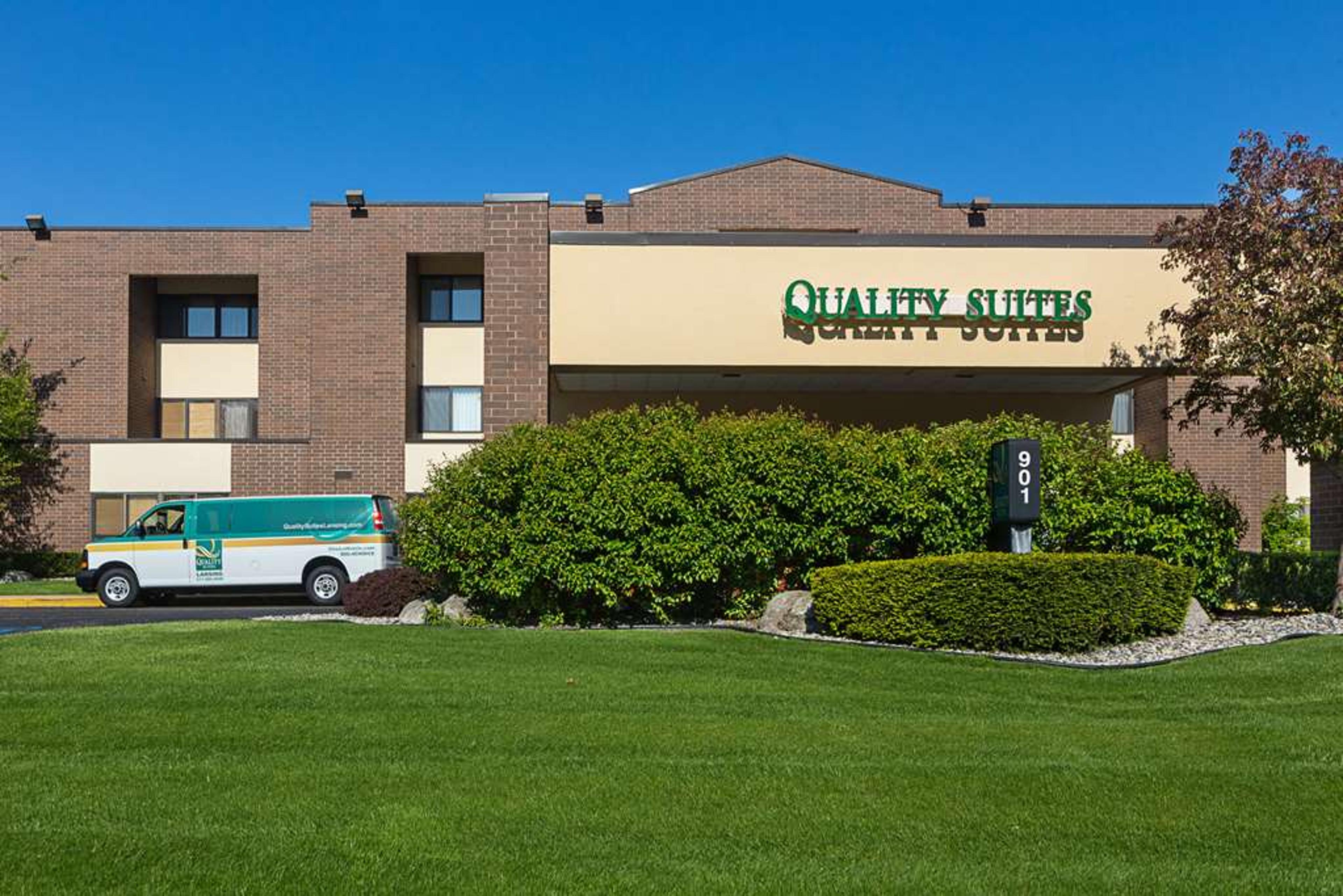 QUALITY SUITES LANSING WEST