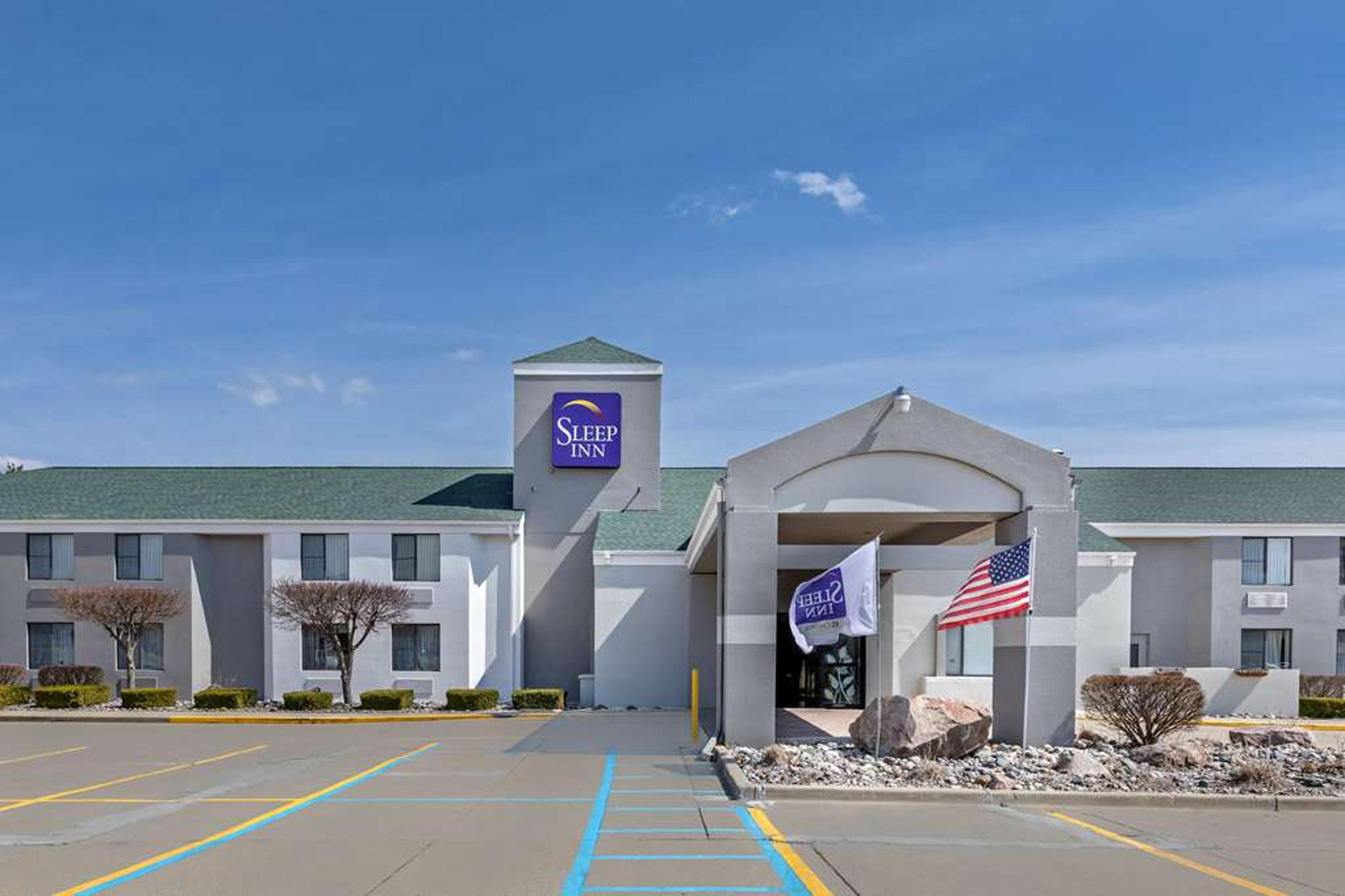 SLEEP INN DEWITT - LANSING NORTH