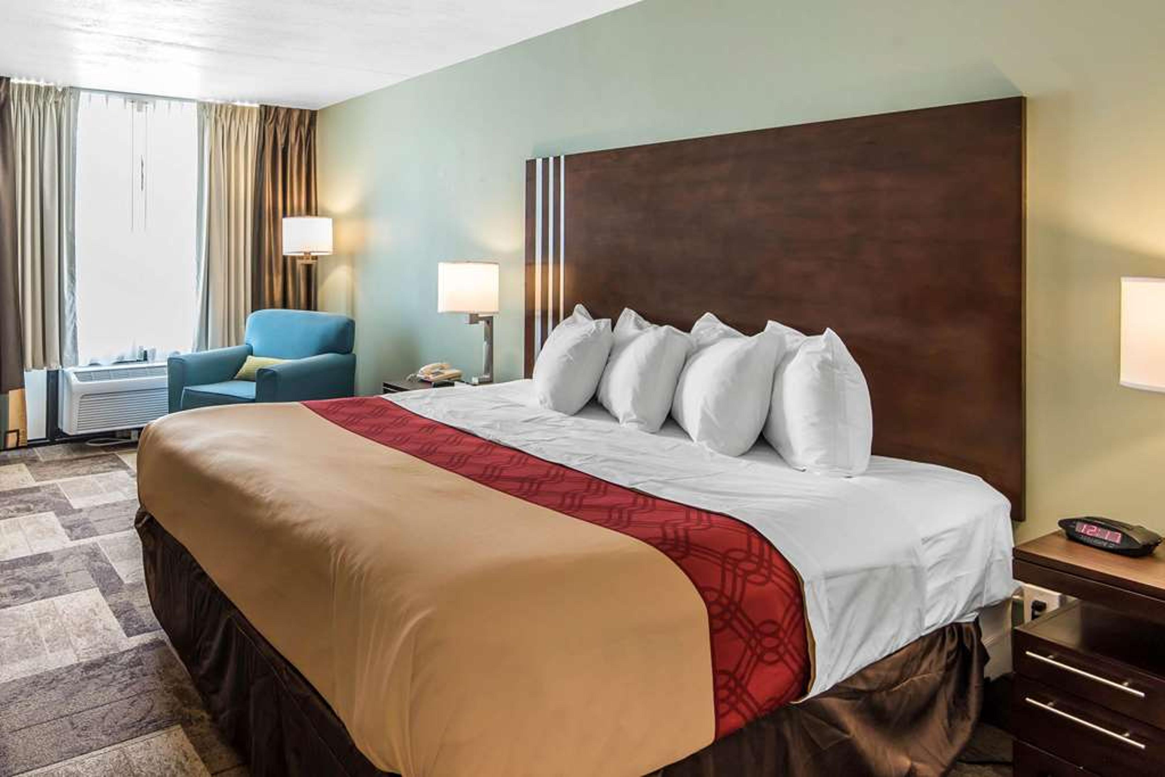 ECONO LODGE OAK GROVE-BLUE SPRINGS