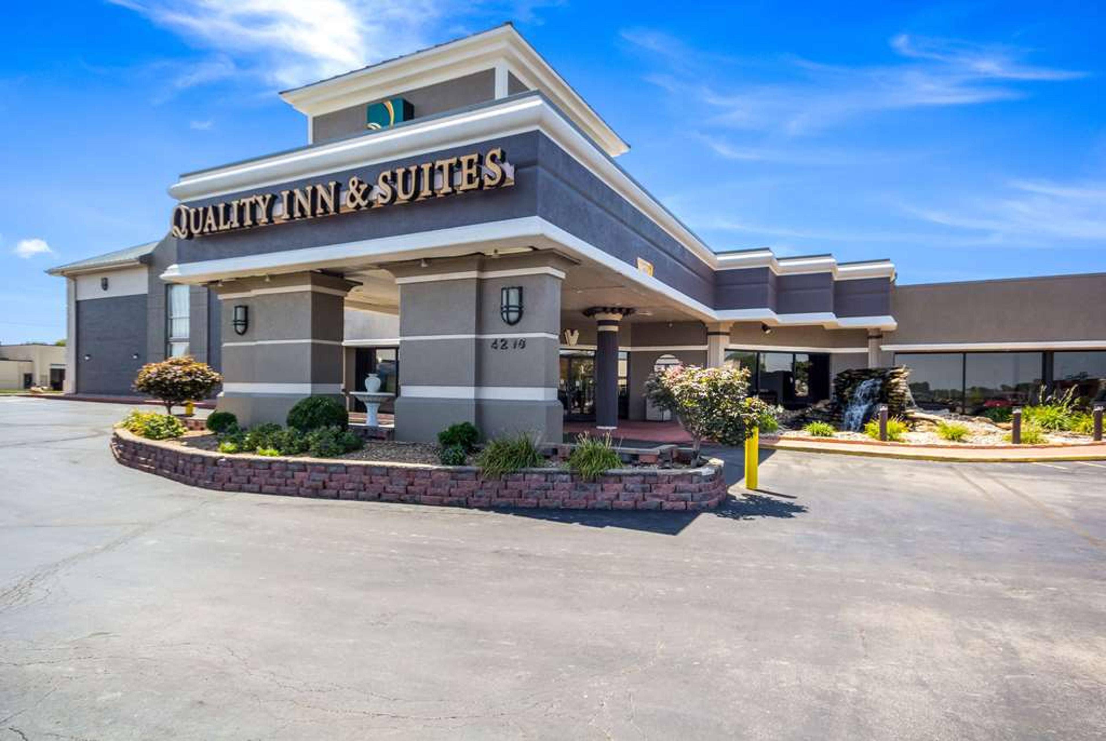 QUALITY INN AND SUITES KANSAS CITY