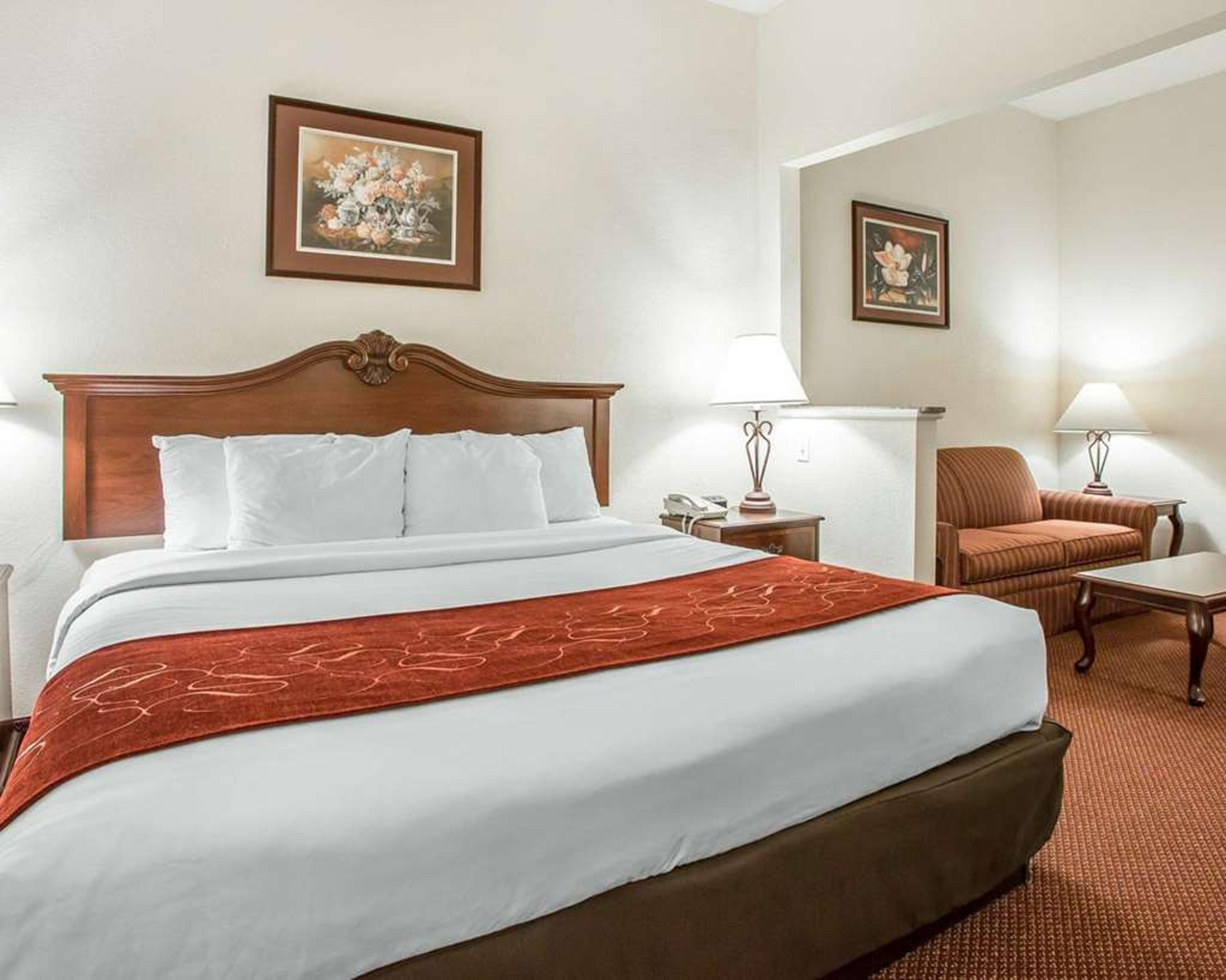 COMFORT SUITES JEFFERSON CITY