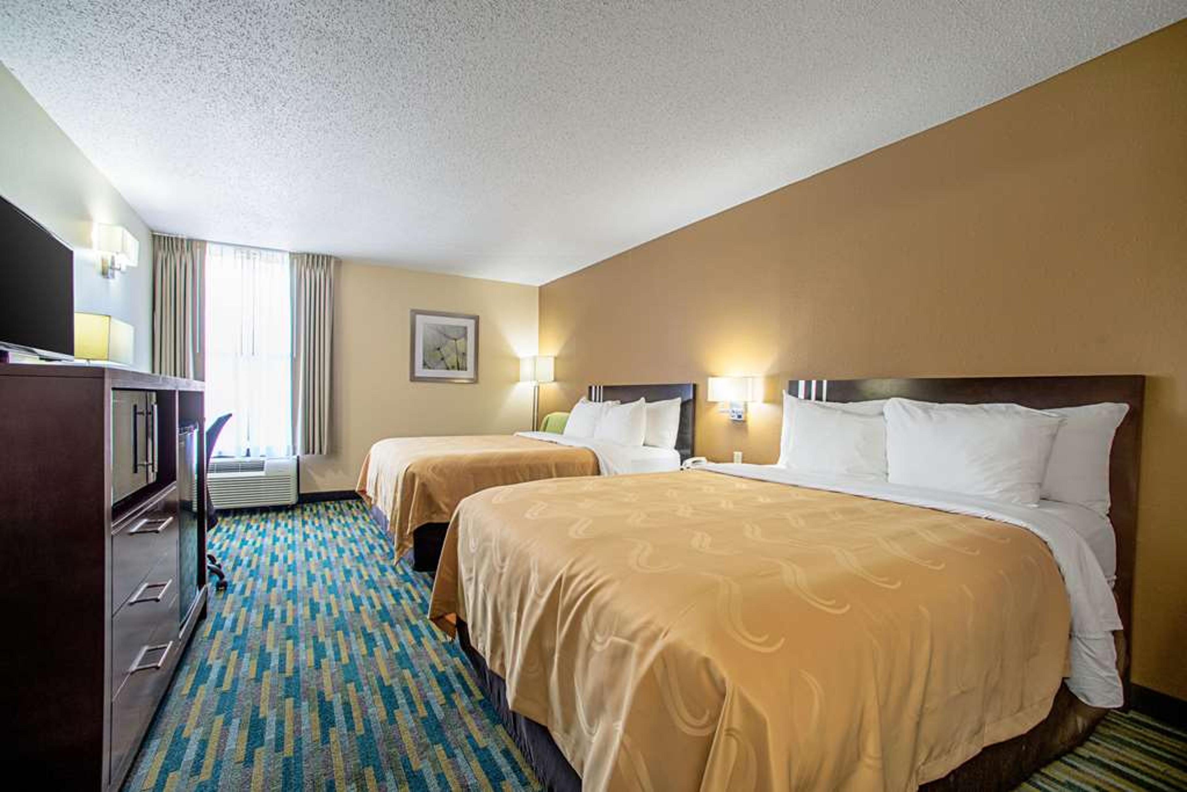QUALITY INN NEAR SIX FLAGS ST. LOUI