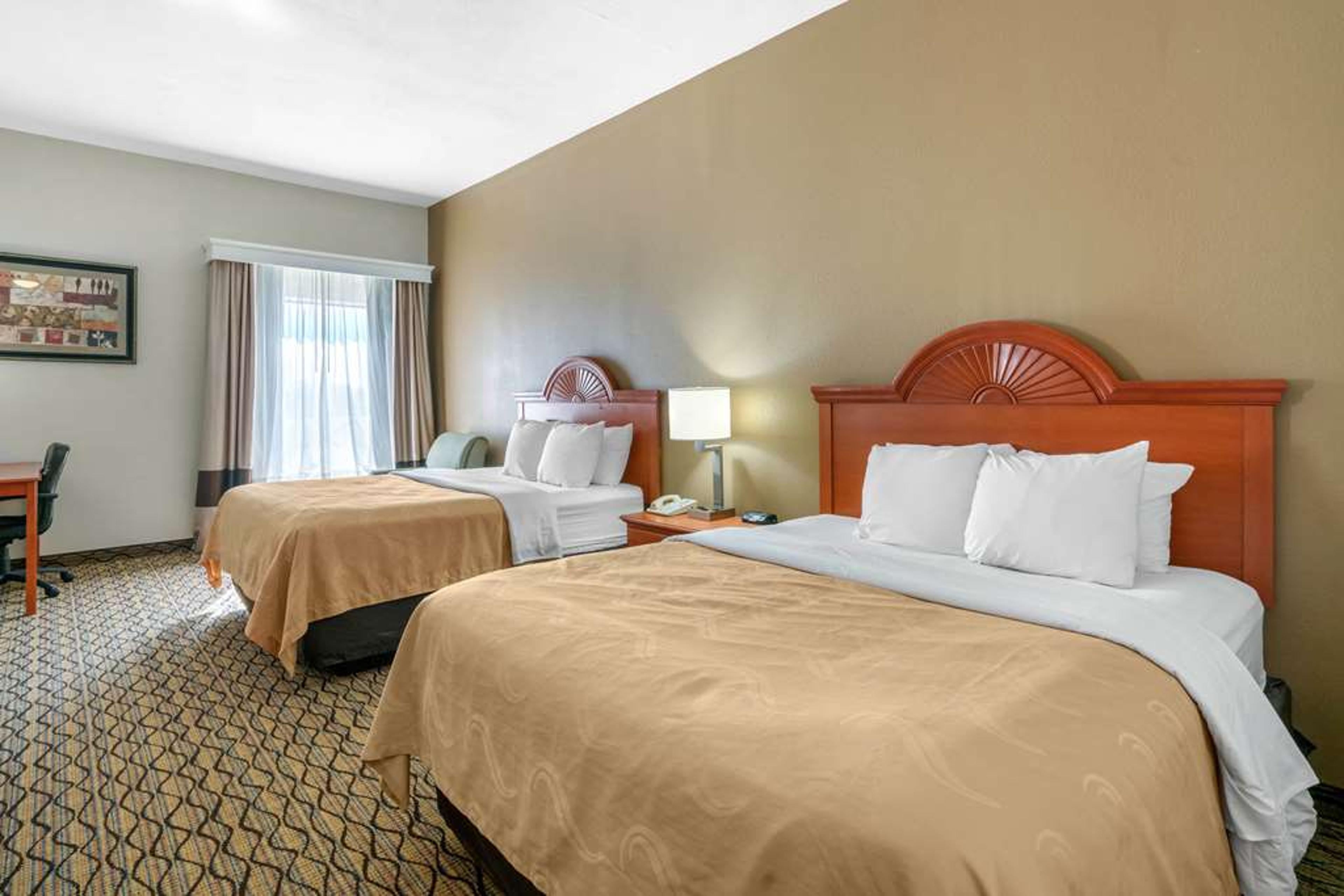 QUALITY INN & SUITES JEFFERSON CITY
