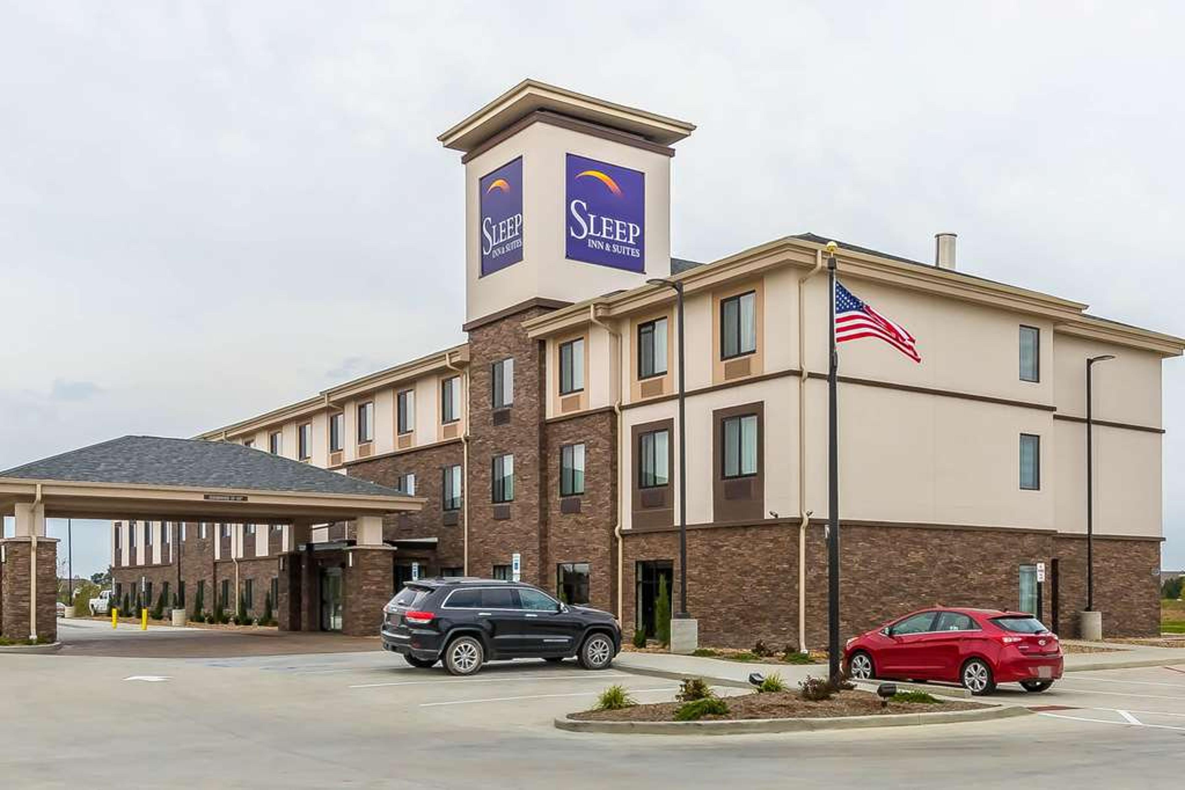 SLEEP INN AND SUITES OFALLON MO - T
