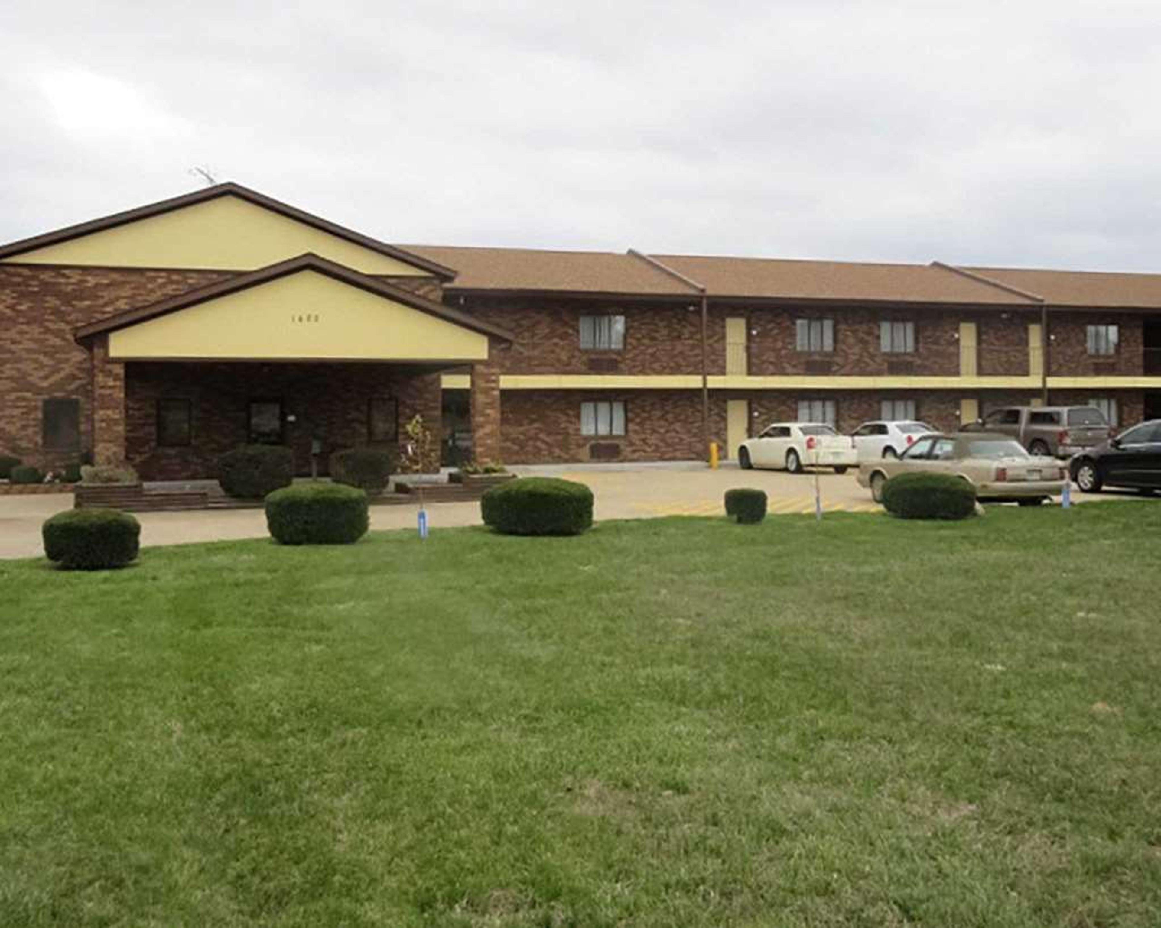QUALITY INN FARMINGTON