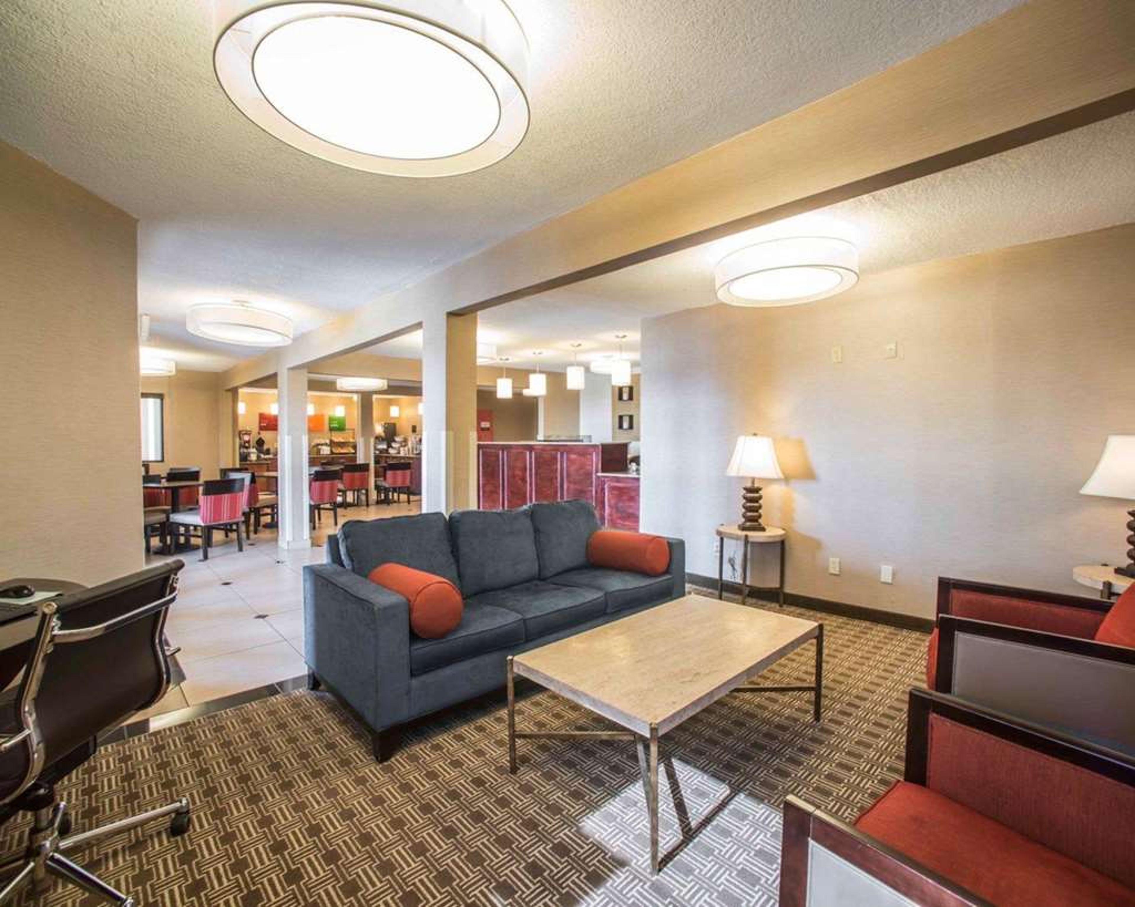 QUALITY INN AND SUITES BOONVILLE -