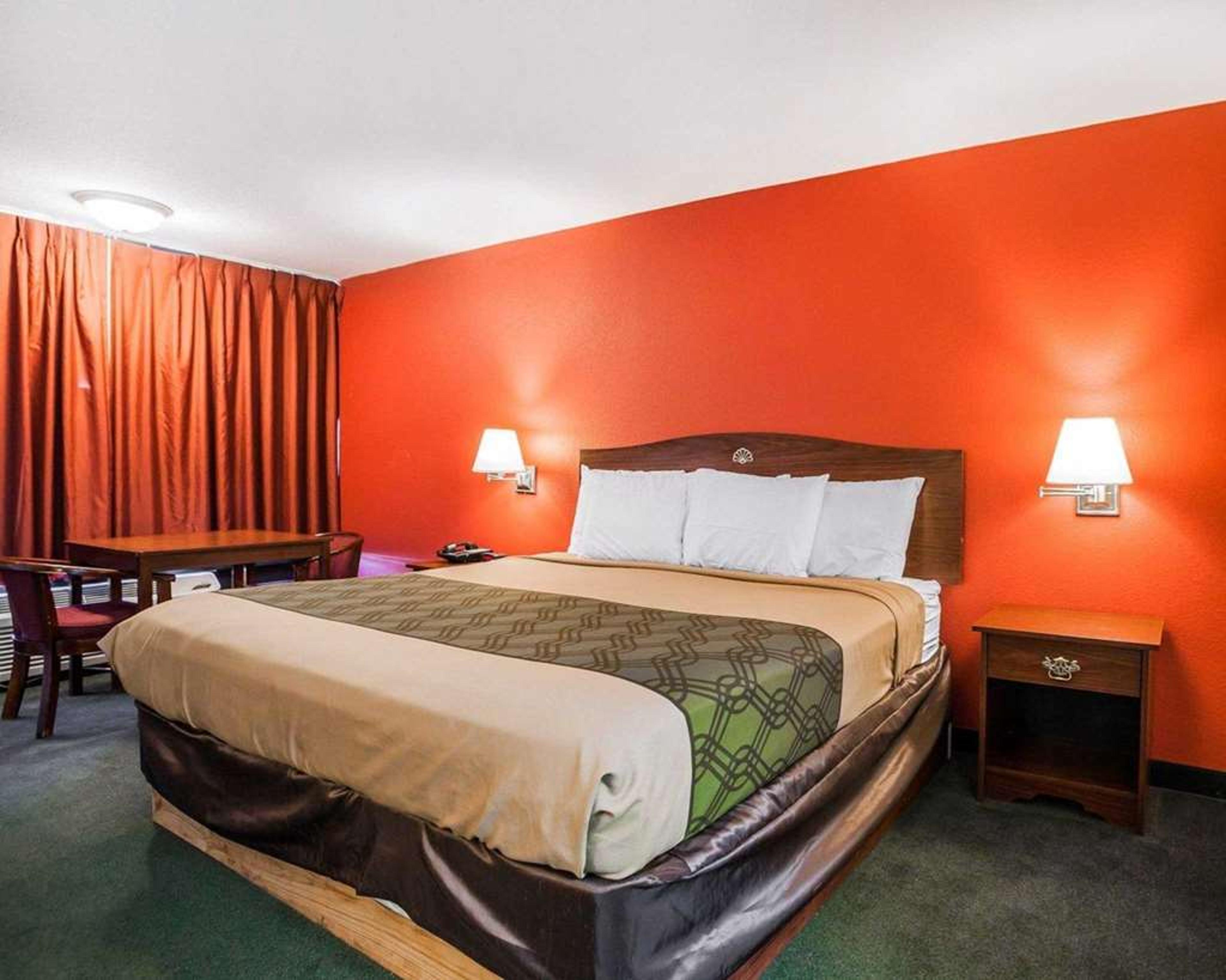 ECONO LODGE