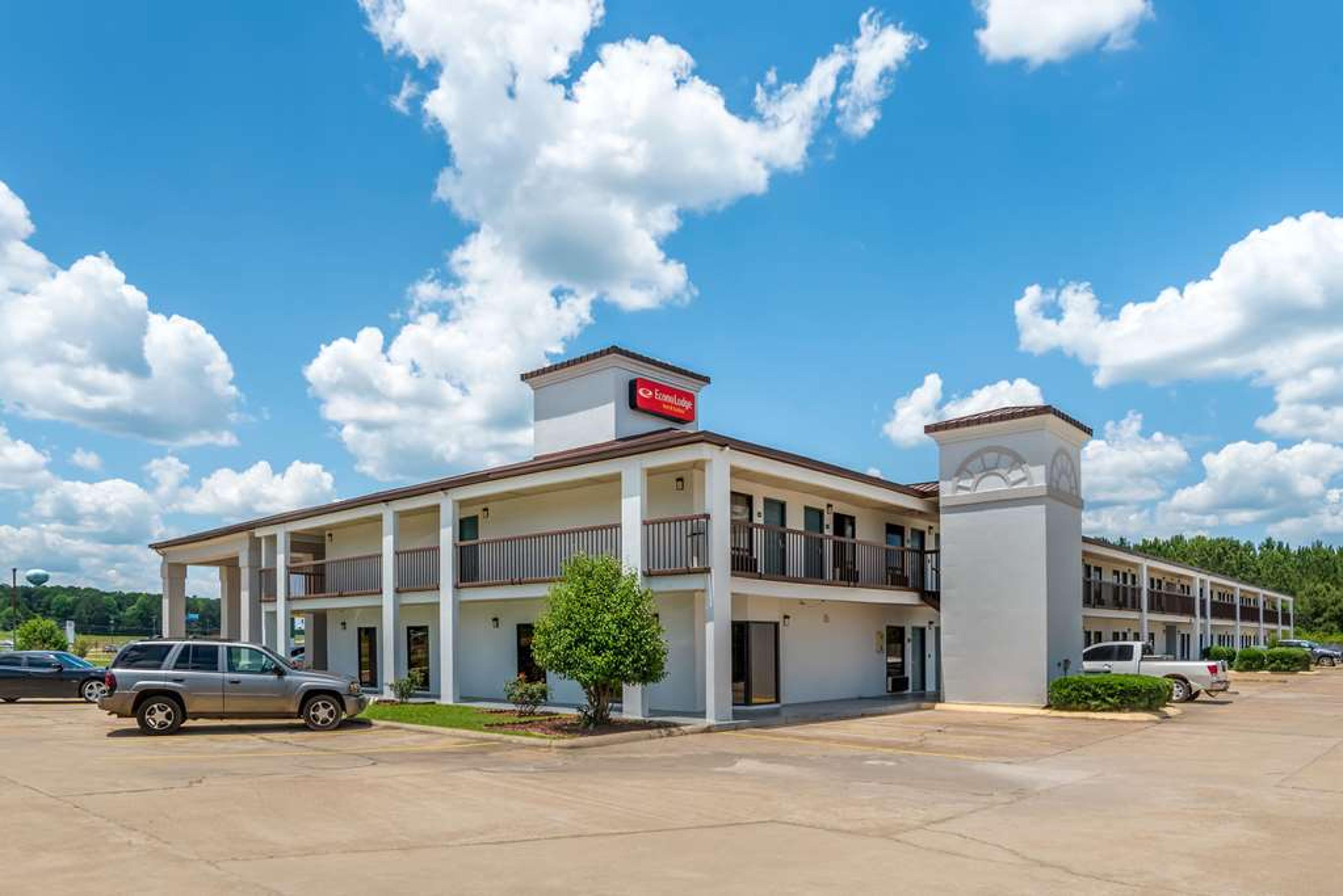ECONO LODGE INN AND SUITES