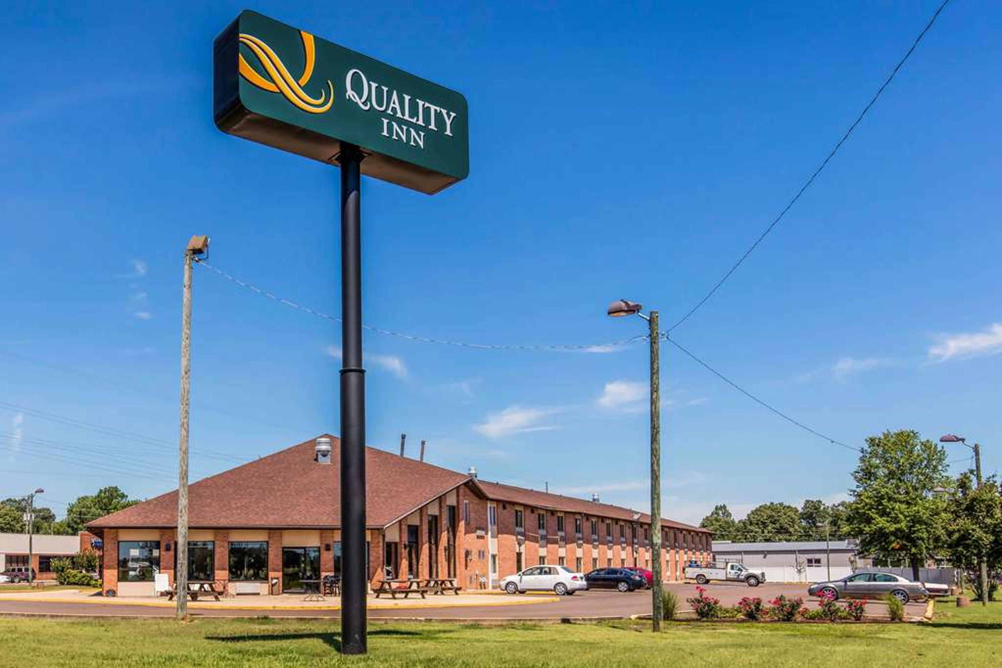 QUALITY INN BATESVILLE