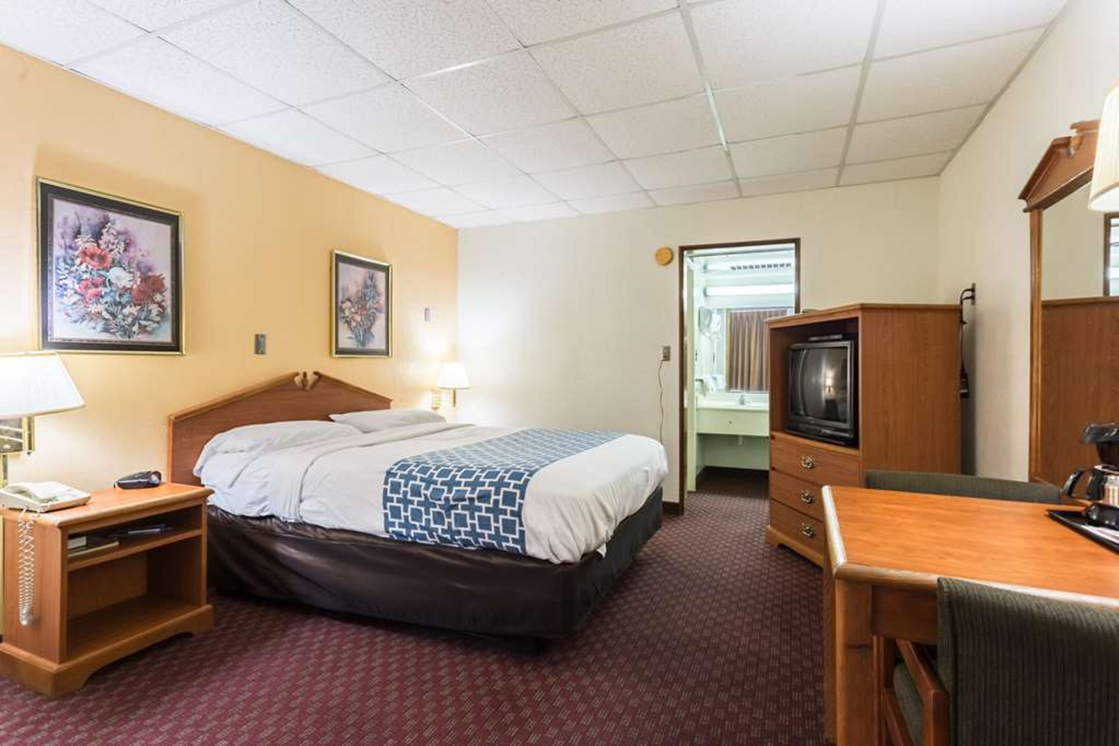 RODEWAY INN