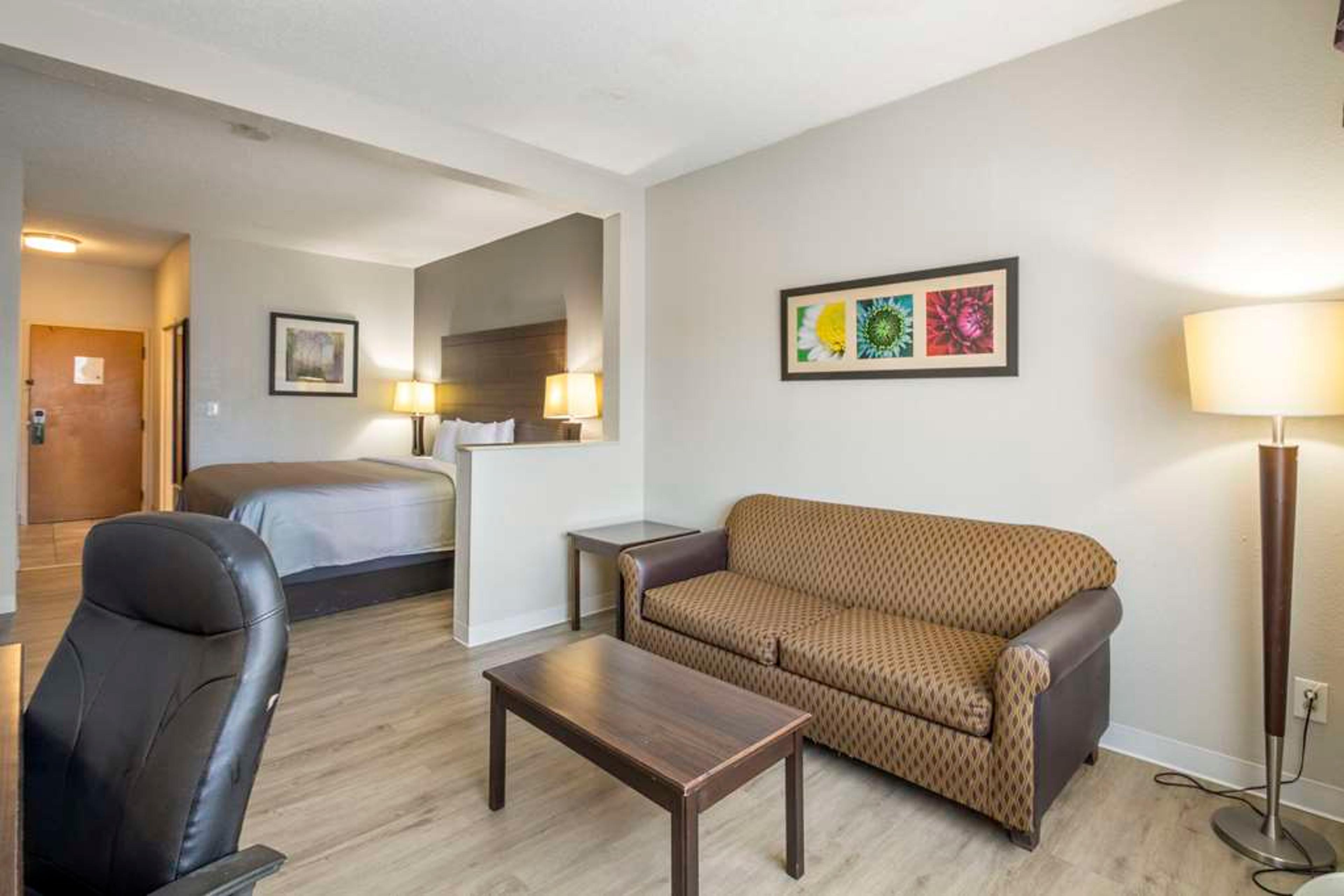 QUALITY SUITES HICKORY SOUTH