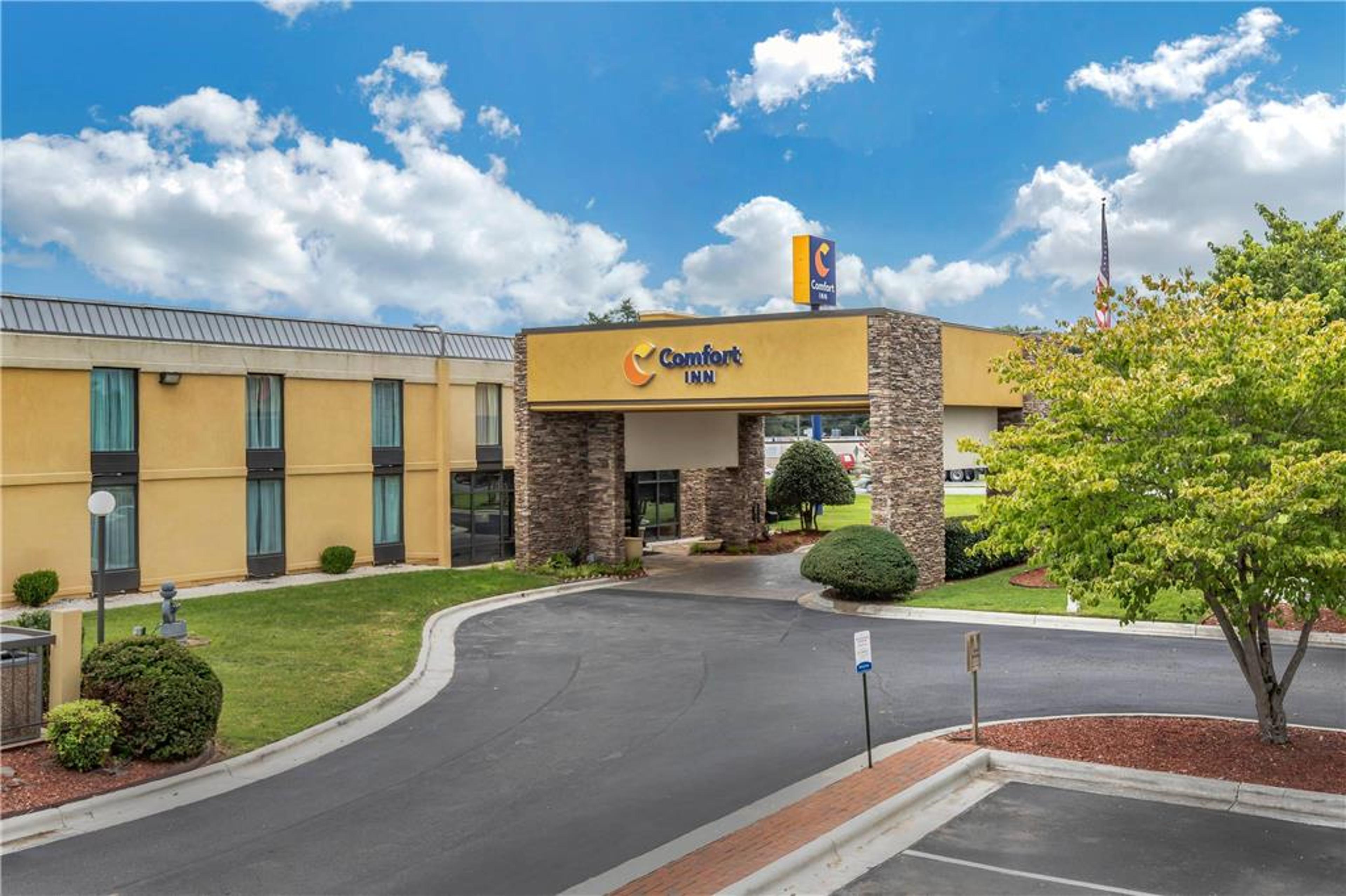 COMFORT INN SHELBY