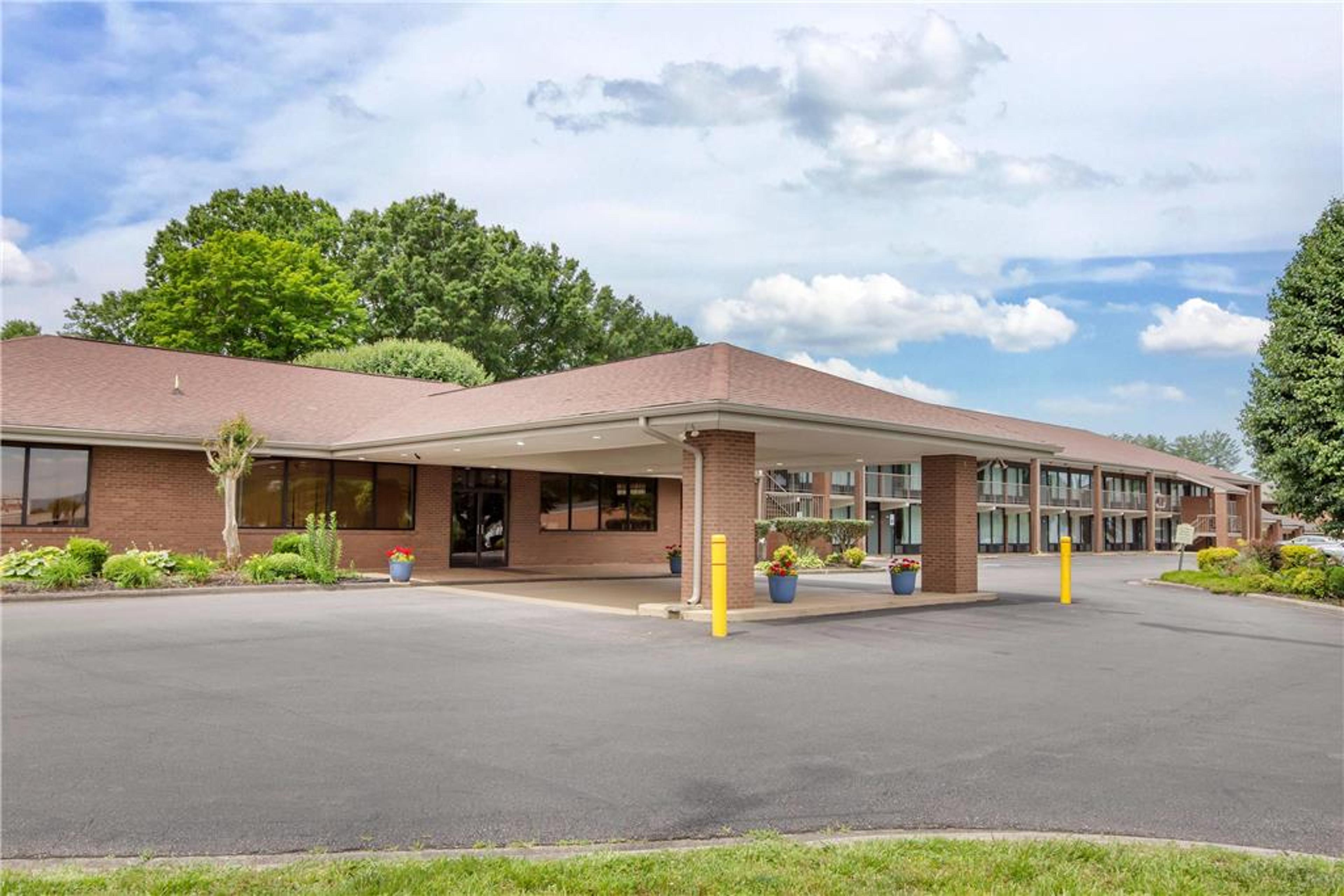 QUALITY INN MOUNT AIRY