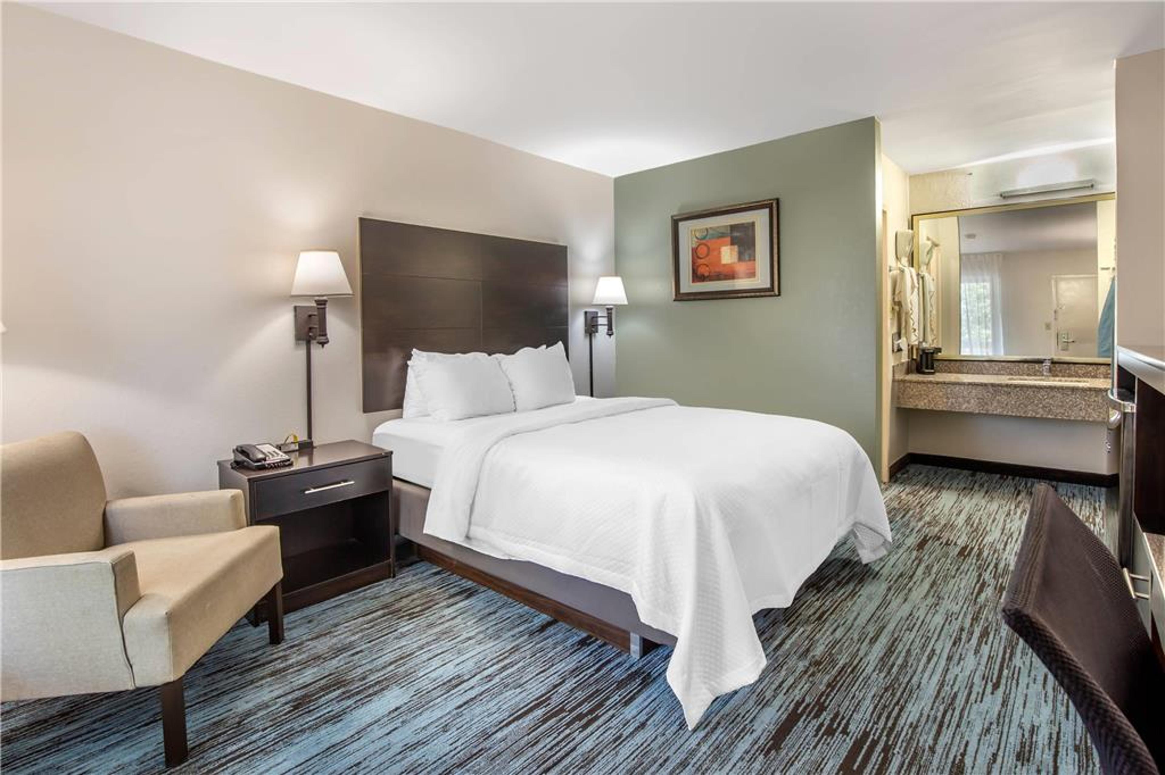 QUALITY INN MOUNT AIRY
