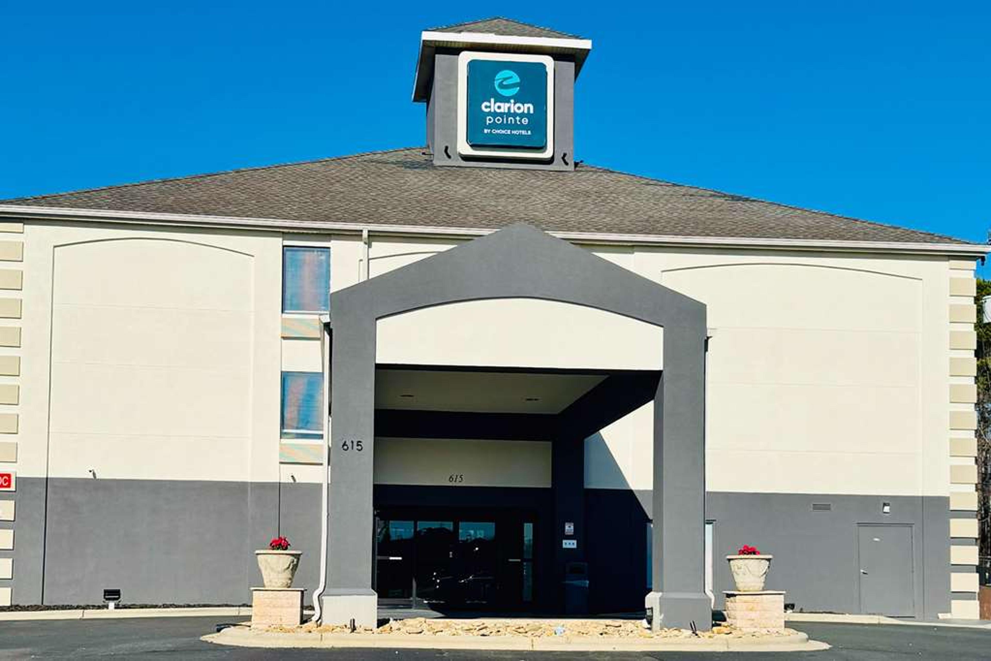 CLARION POINTE ALBEMARLE