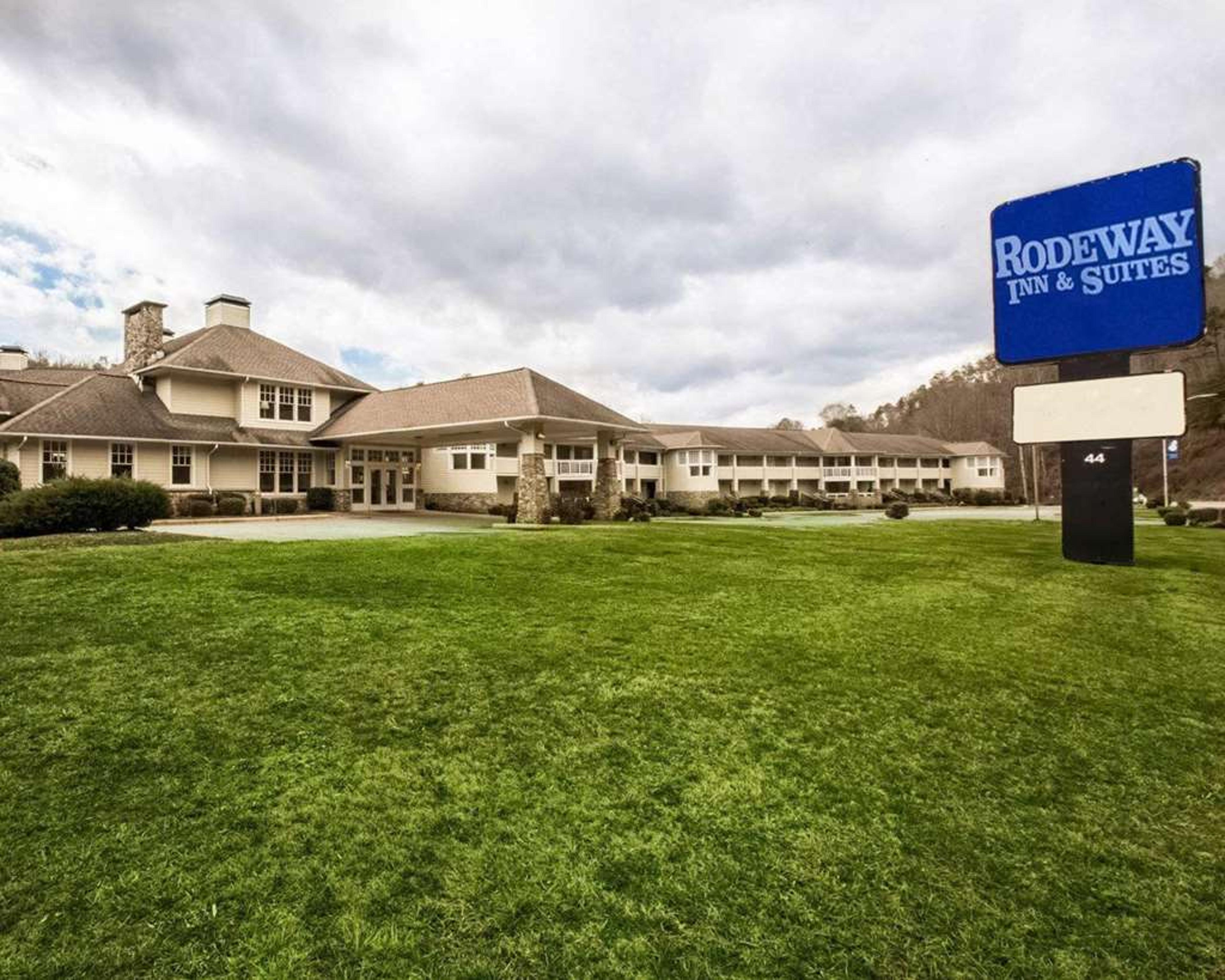 RODEWAY INN AND SUITES CHEROKEE ON
