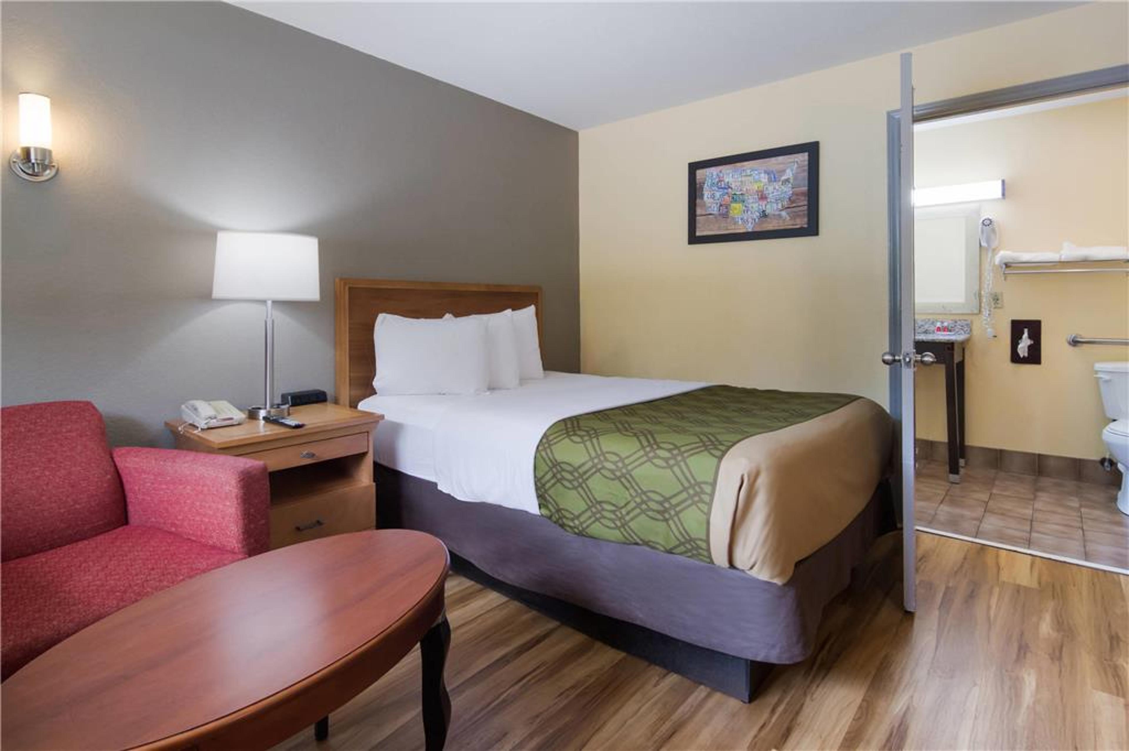 ECONO LODGE BATTLEBORO - ROCKY MOUN