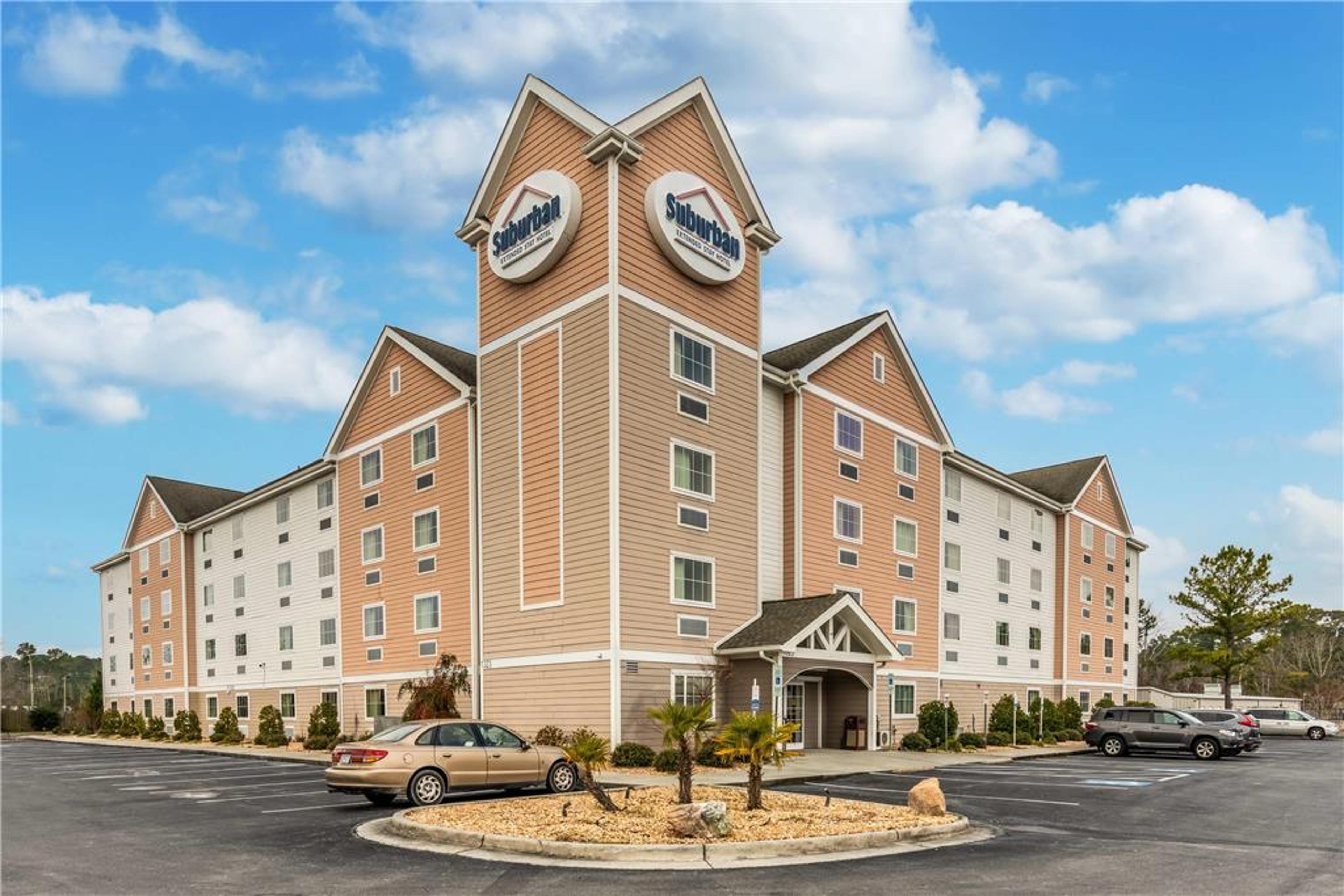SUBURBAN STUDIOS NEAR CAMP LEJEUNE