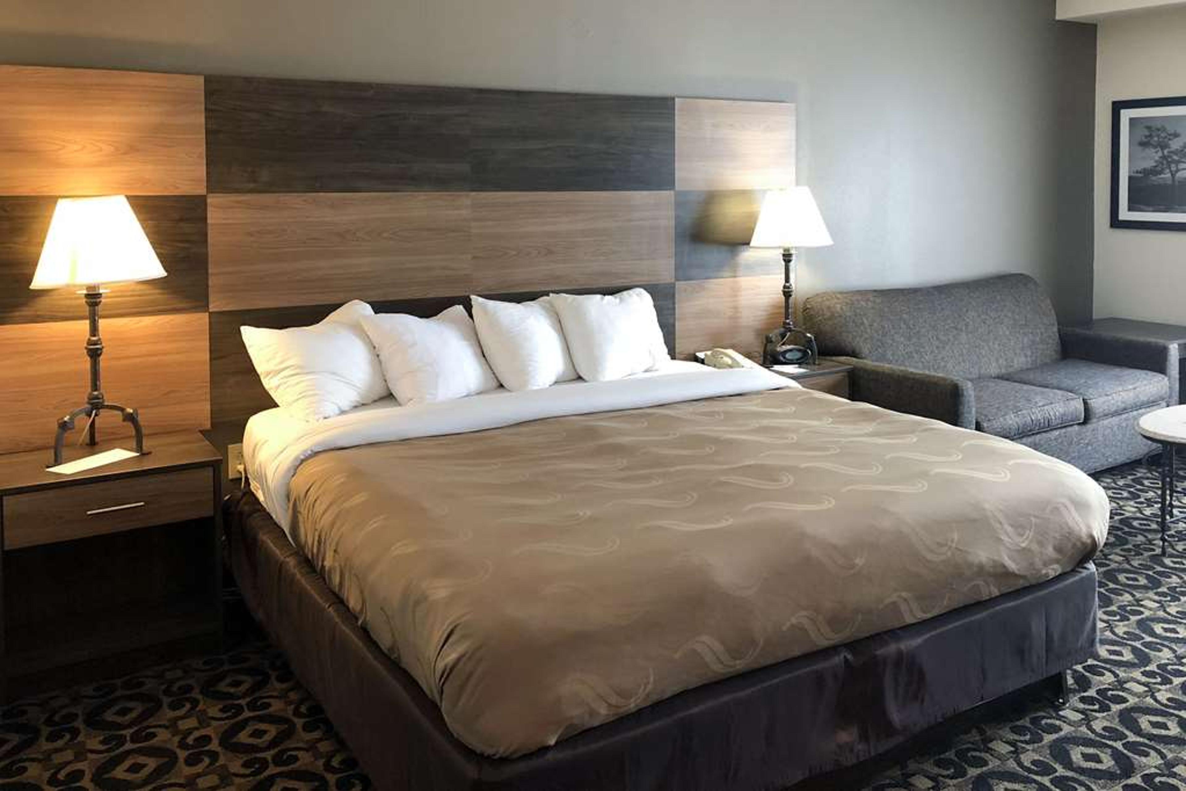 QUALITY INN AND SUITES BOONE - UNIV