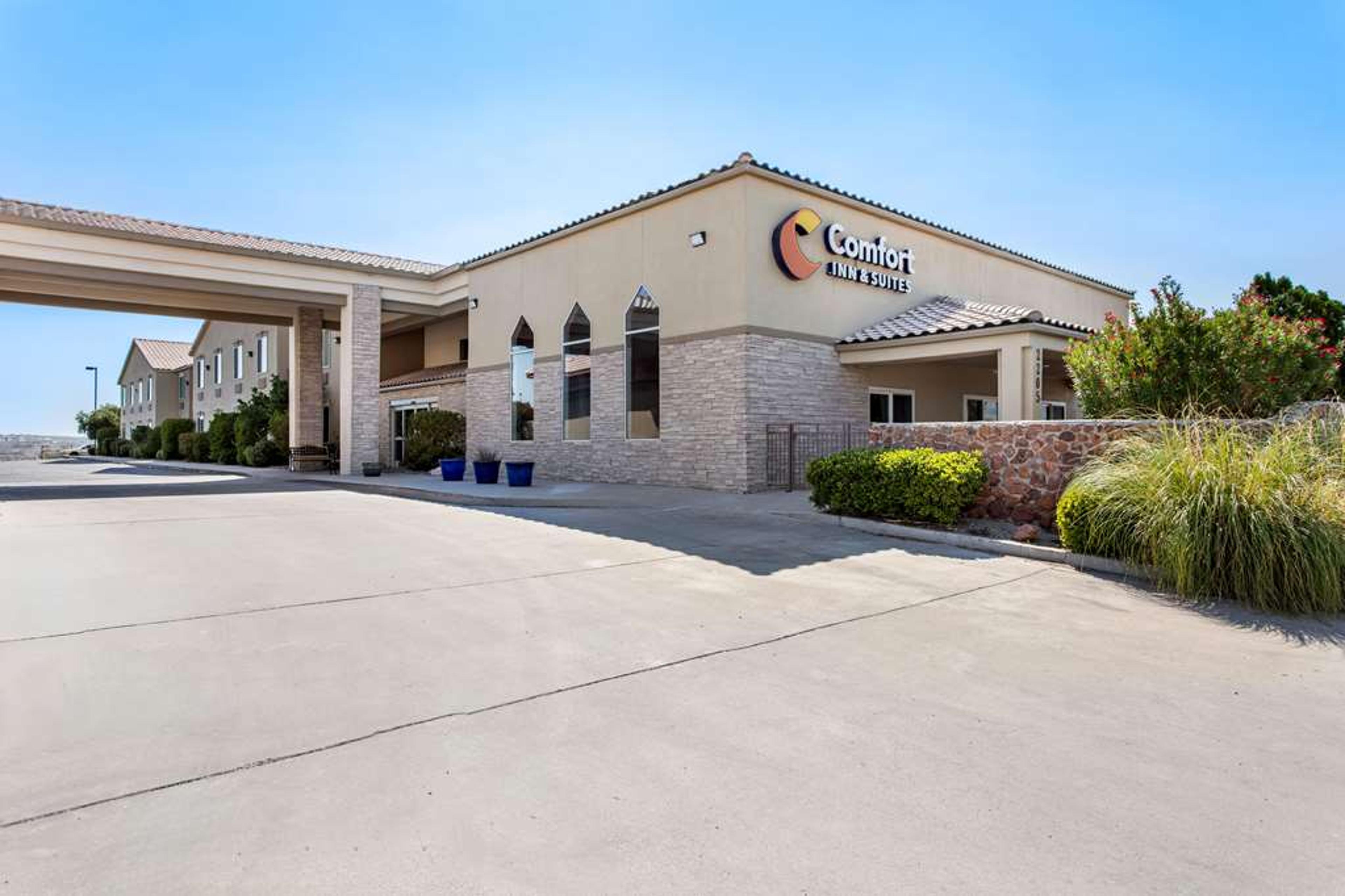 COMFORT INN & SUITES I-25 NEAR SPAC