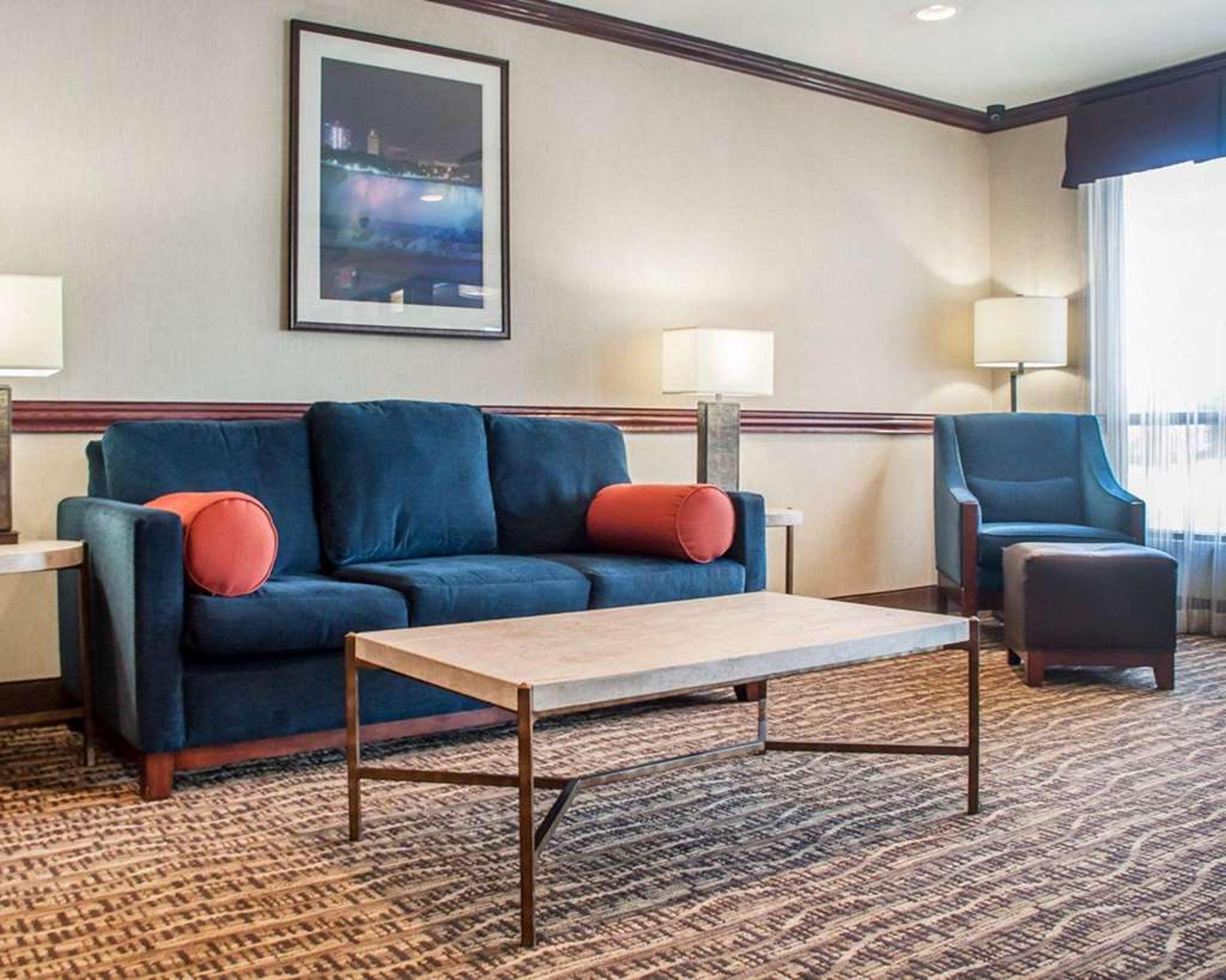 QUALITY INN NEAR WALDEN GALLER