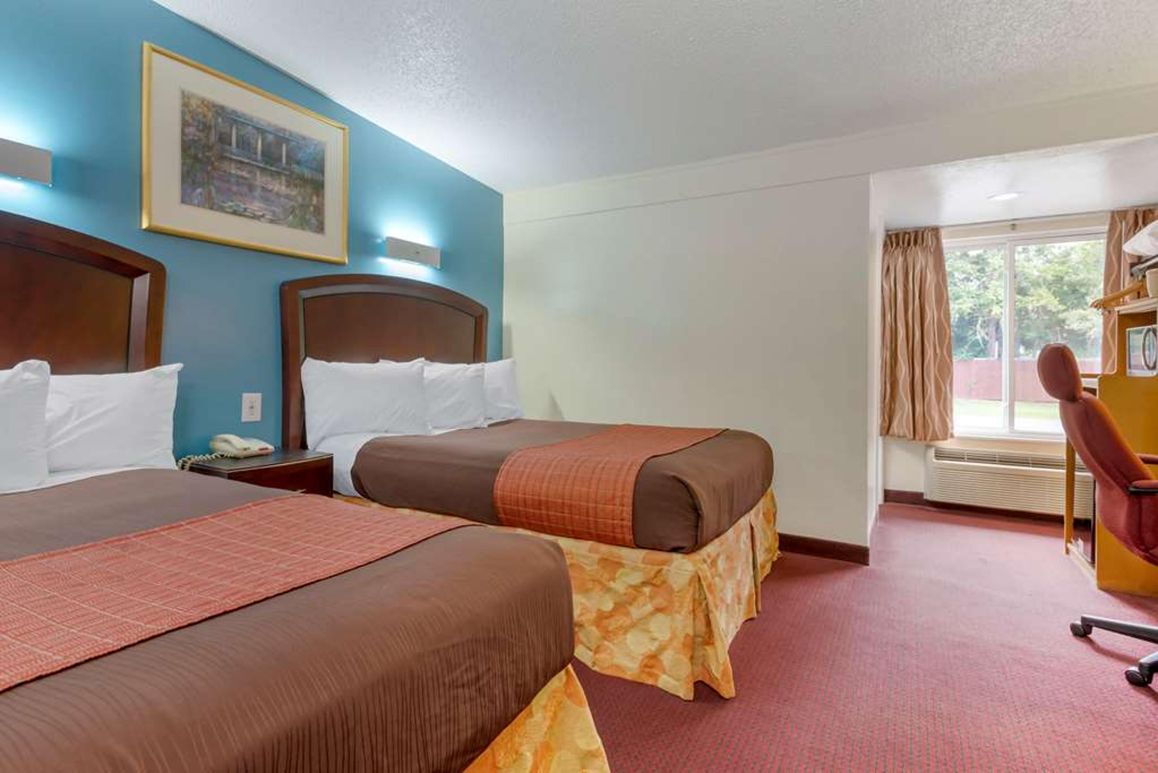 RODEWAY INN AND SUITES NEW PALTZ